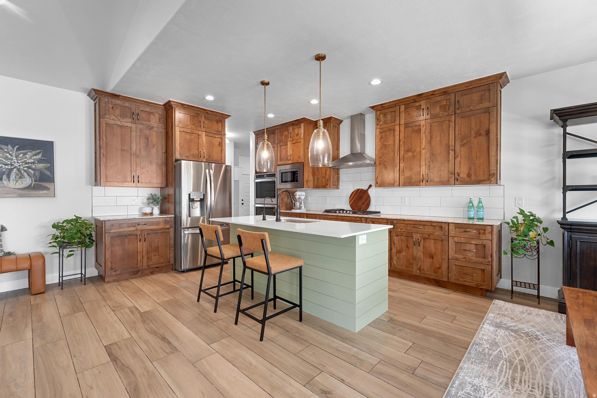 3727 S LARKSPUR CIR