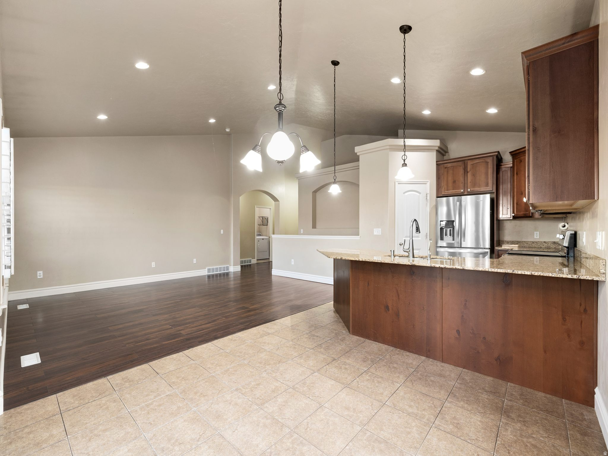 3428 W CHATEL DR