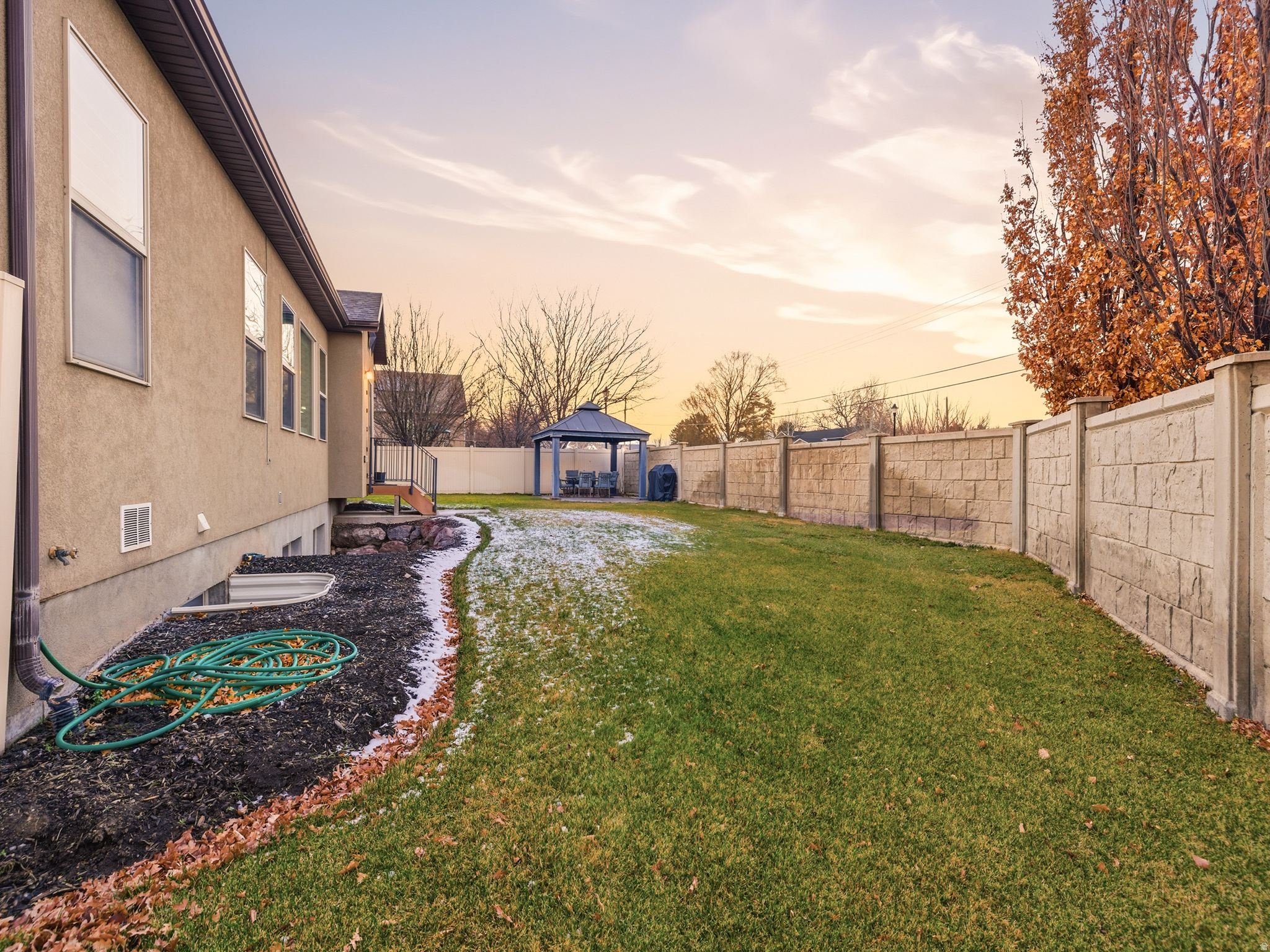 3428 W CHATEL DR