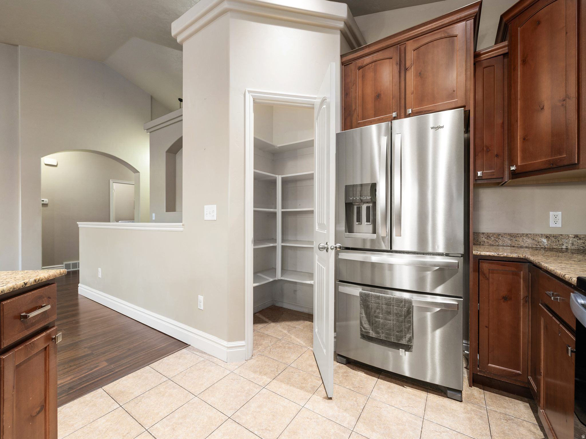 3428 W CHATEL DR