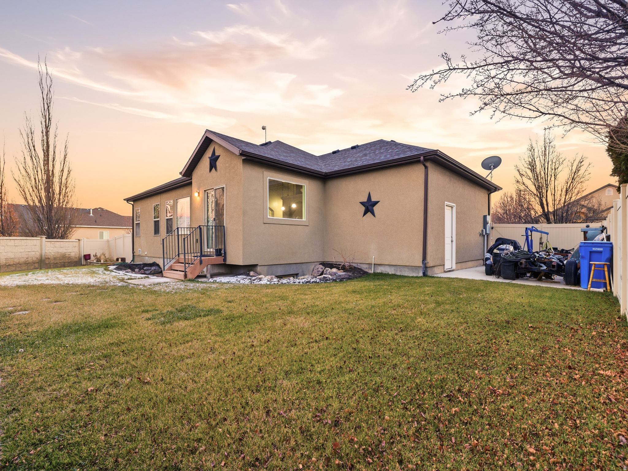 3428 W CHATEL DR