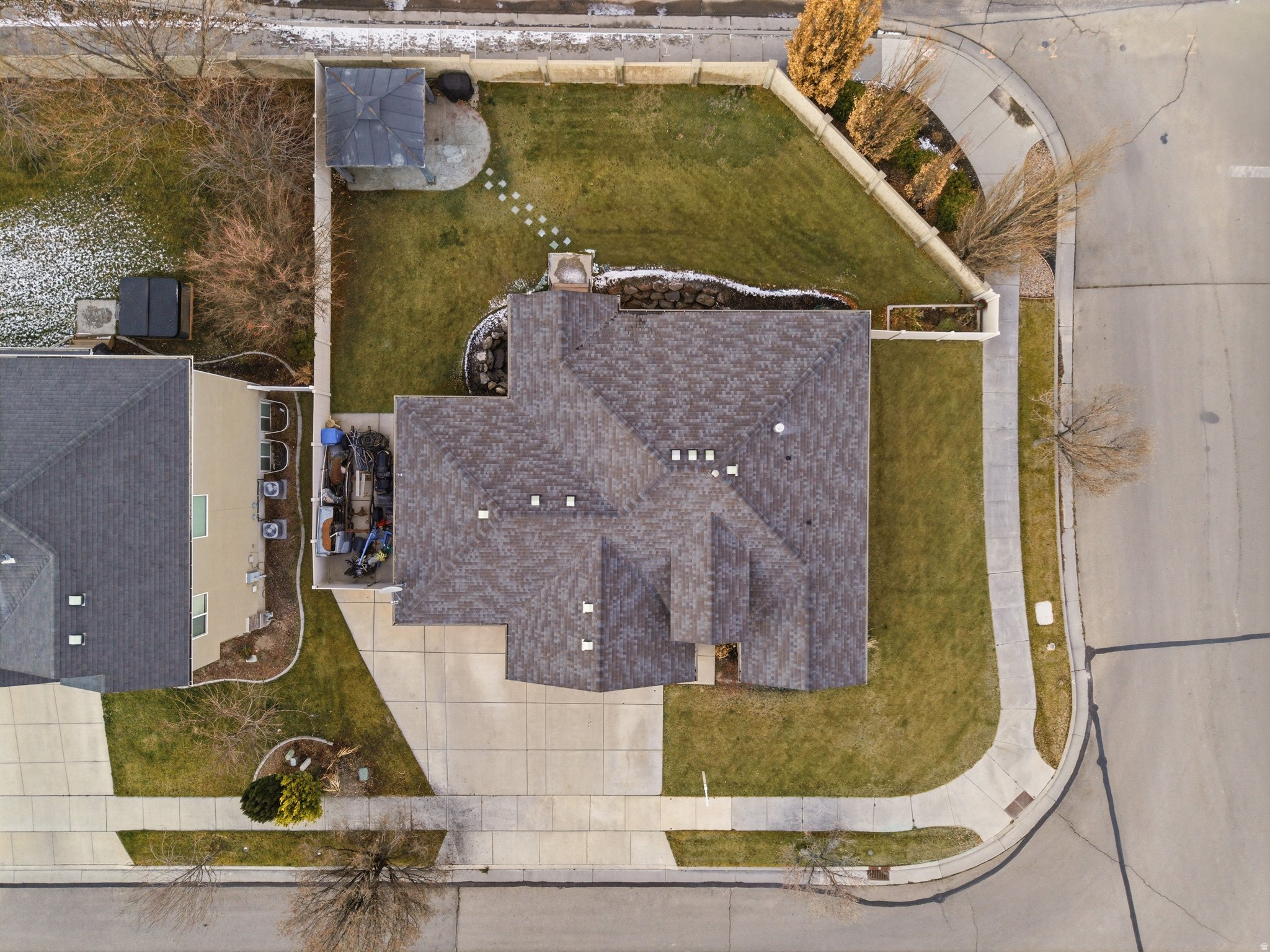 3428 W CHATEL DR