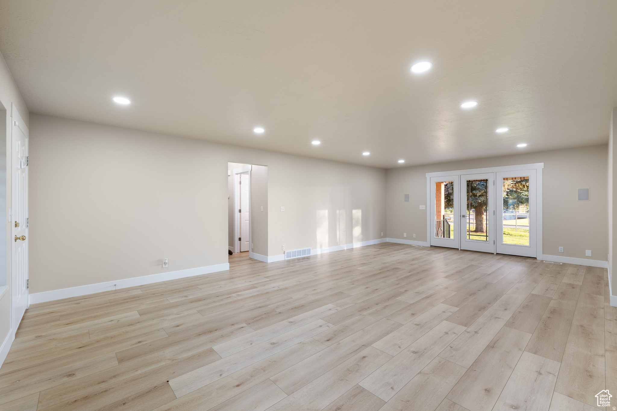 10861 N PANORAMA DR