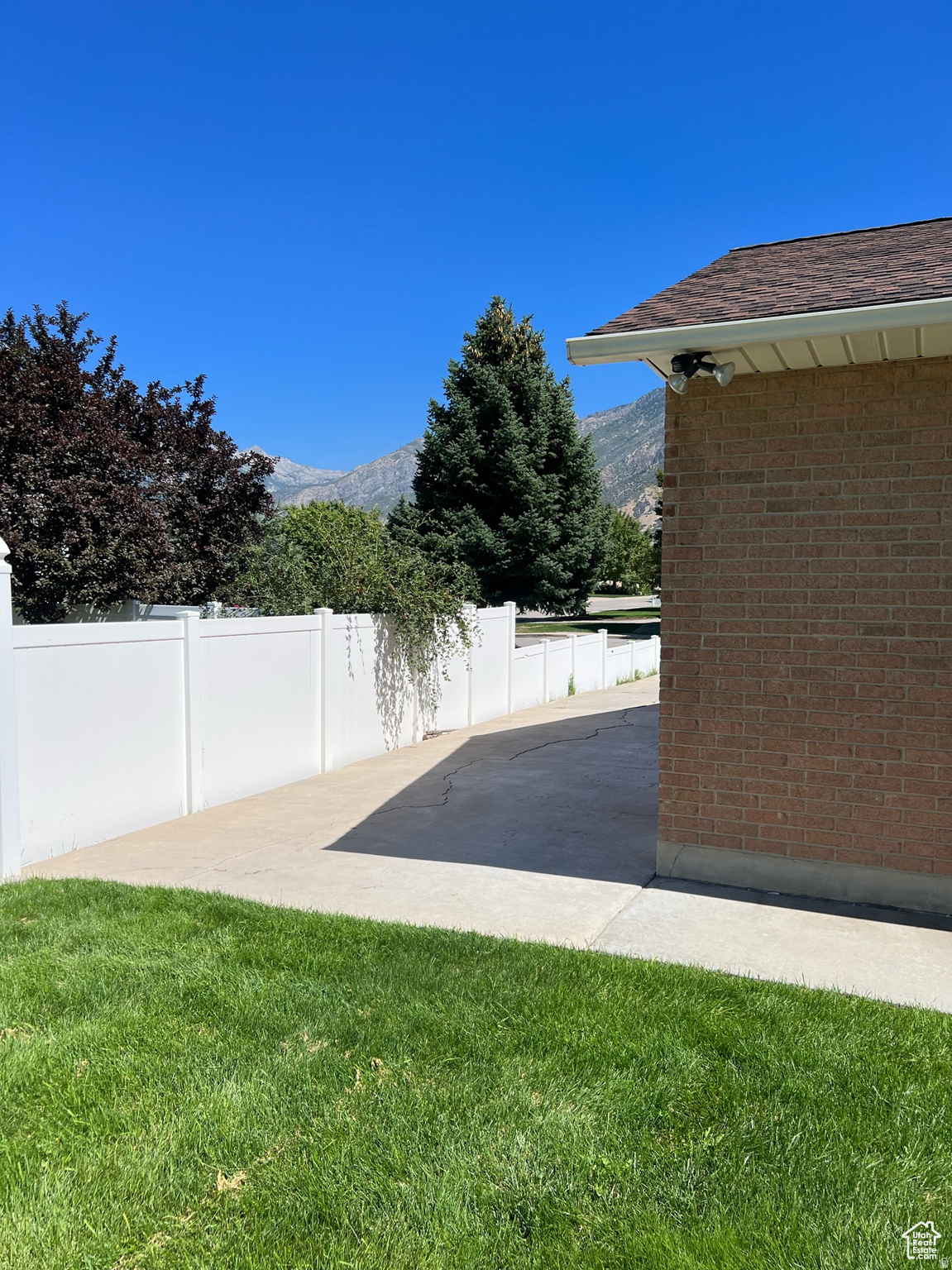 10861 N PANORAMA DR