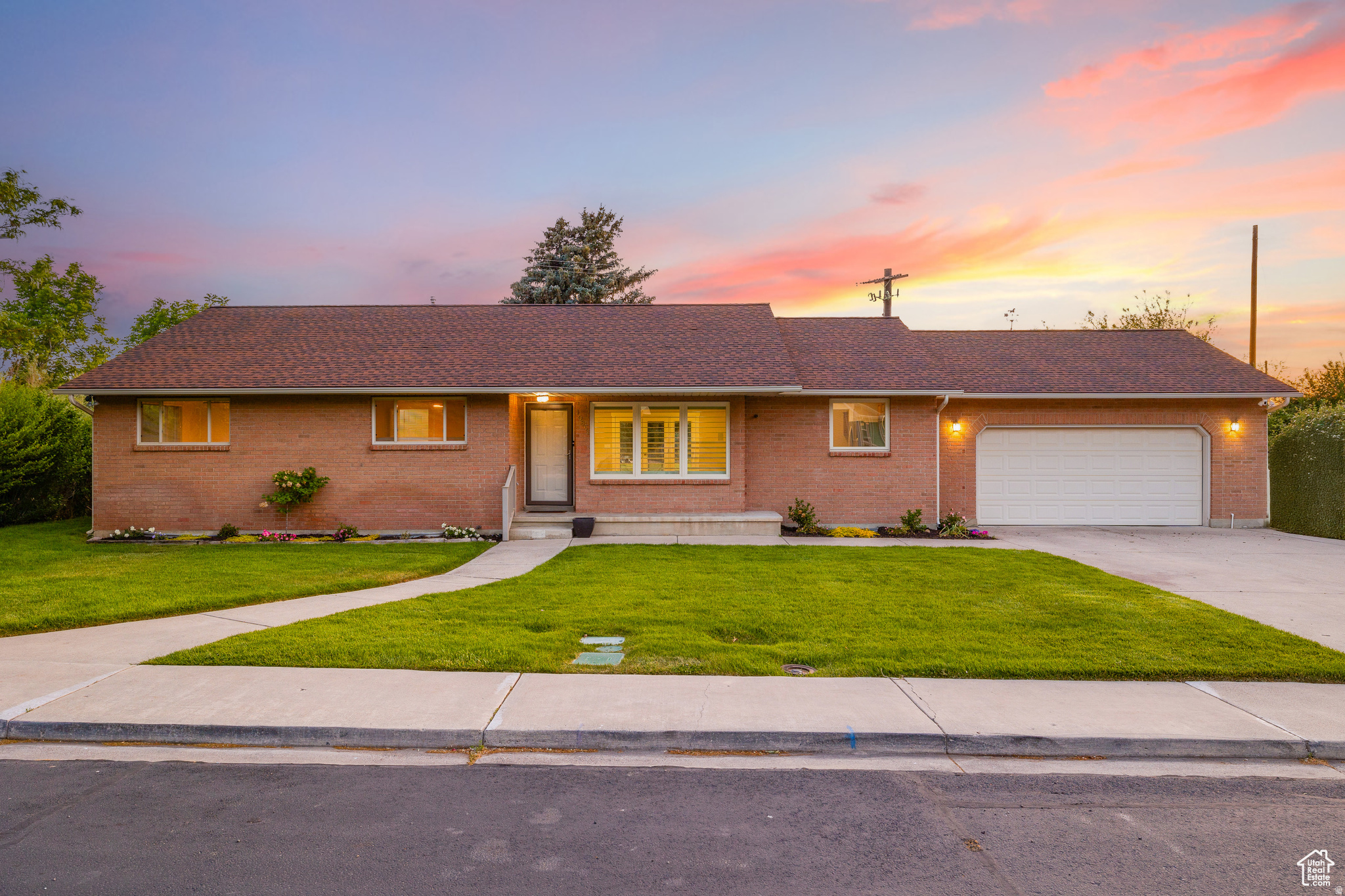 10861 N PANORAMA DR