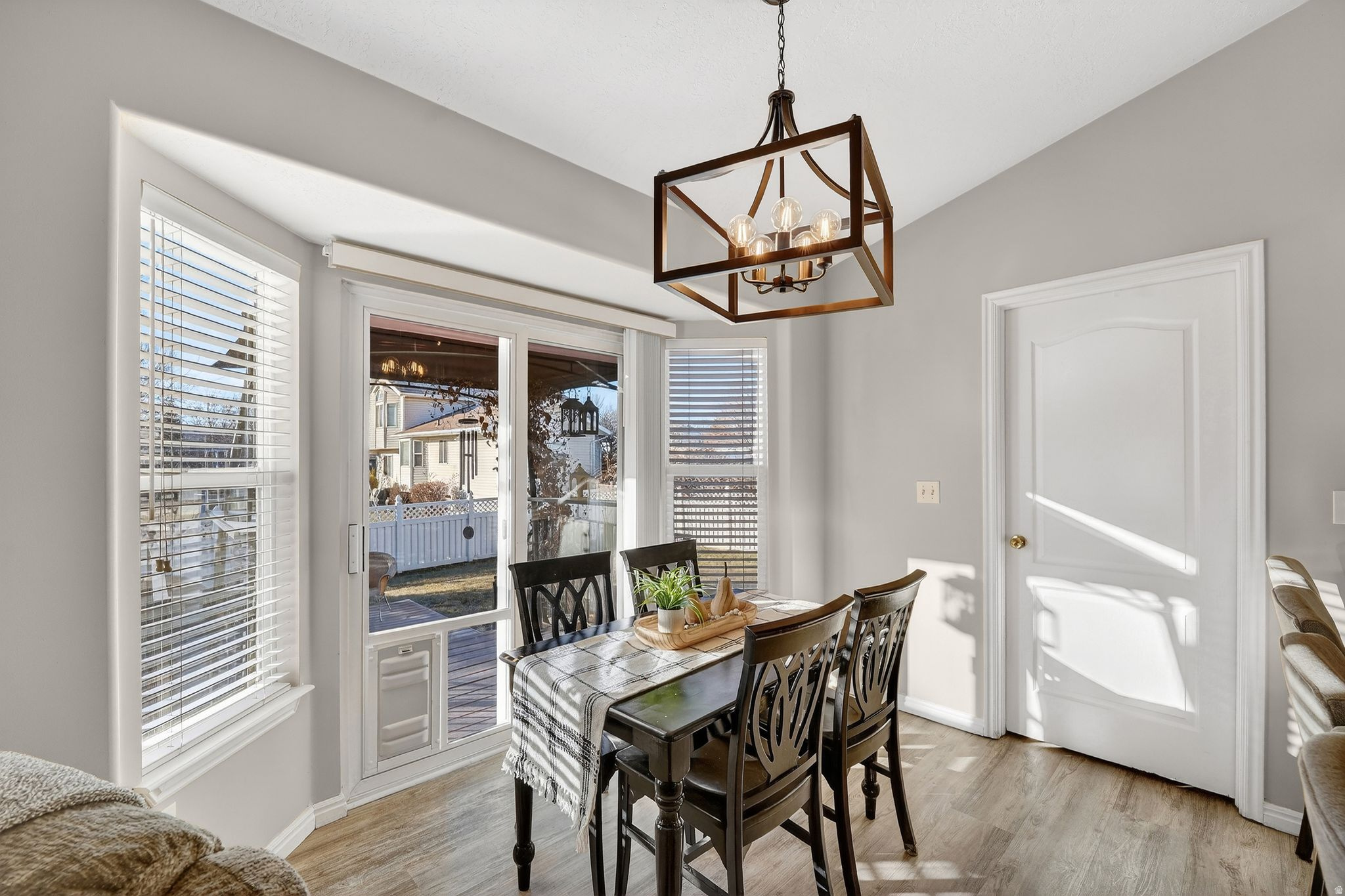 1573 W ERICKSON PARK DR