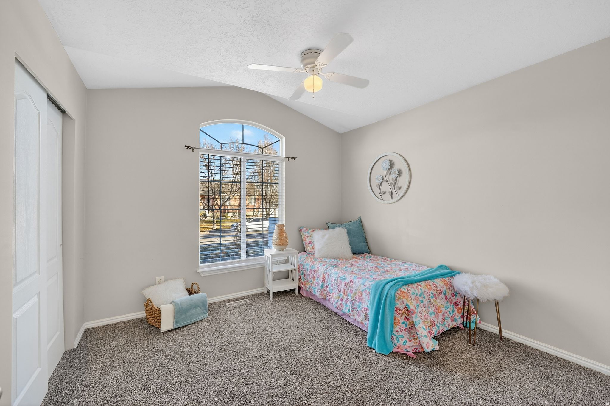 1573 W ERICKSON PARK DR
