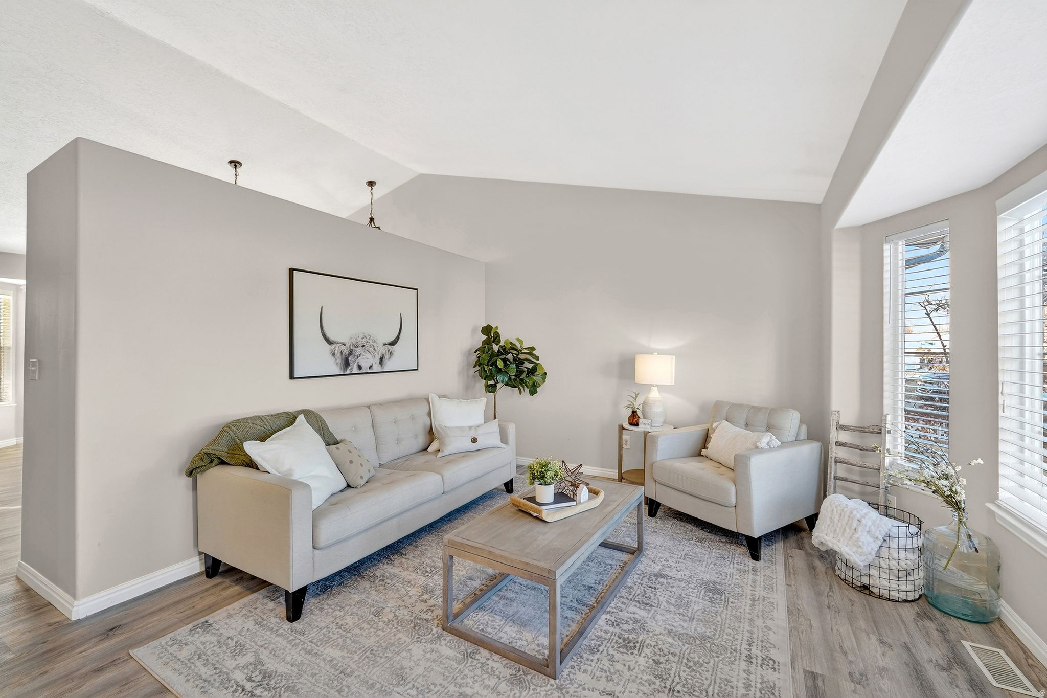 1573 W ERICKSON PARK DR