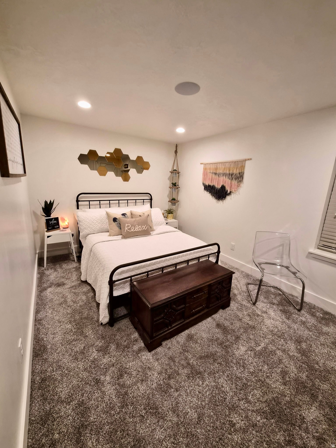 5467 W SHAGGY PEAK DR.
