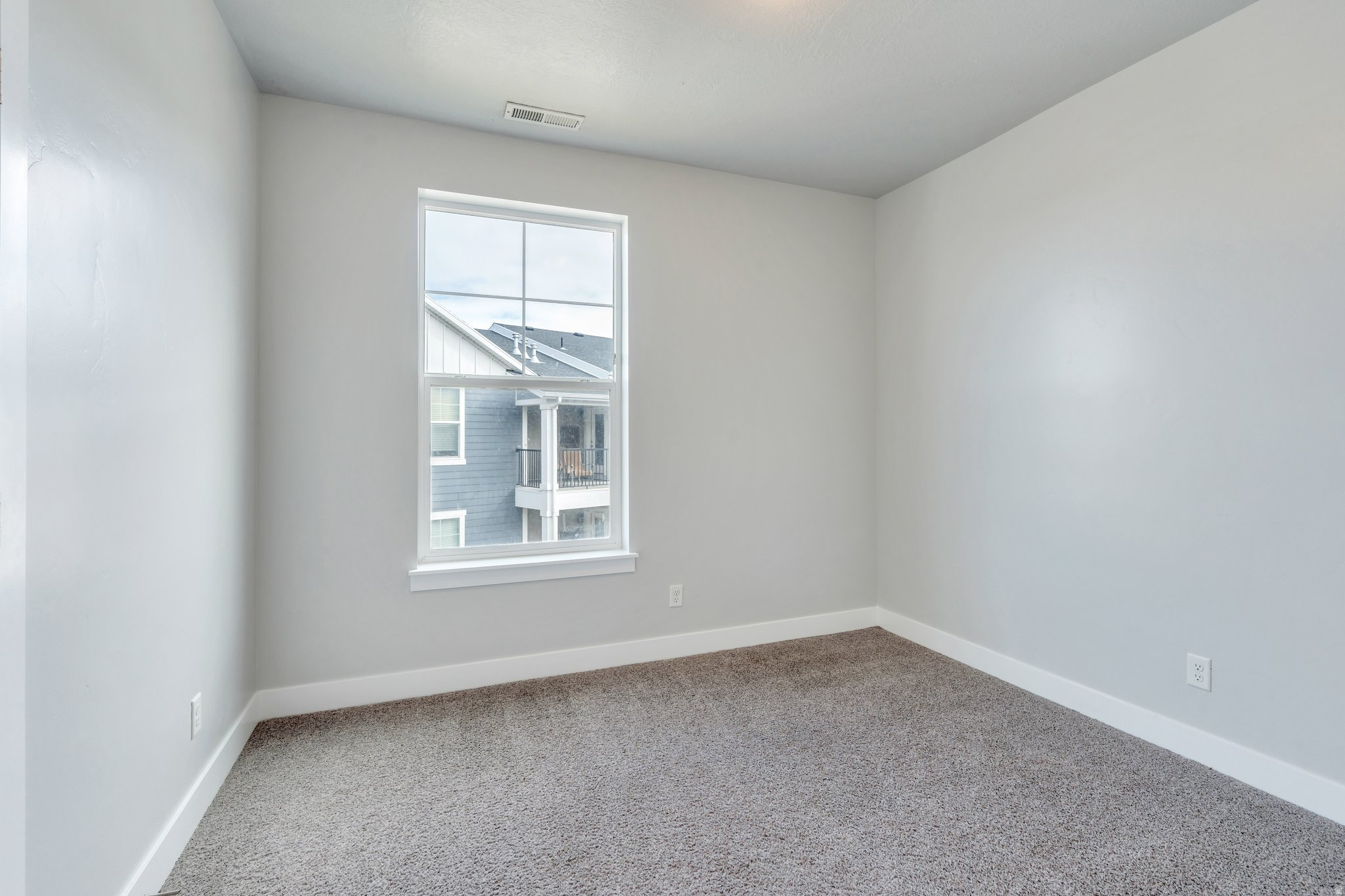 108 W SEASONS DR
