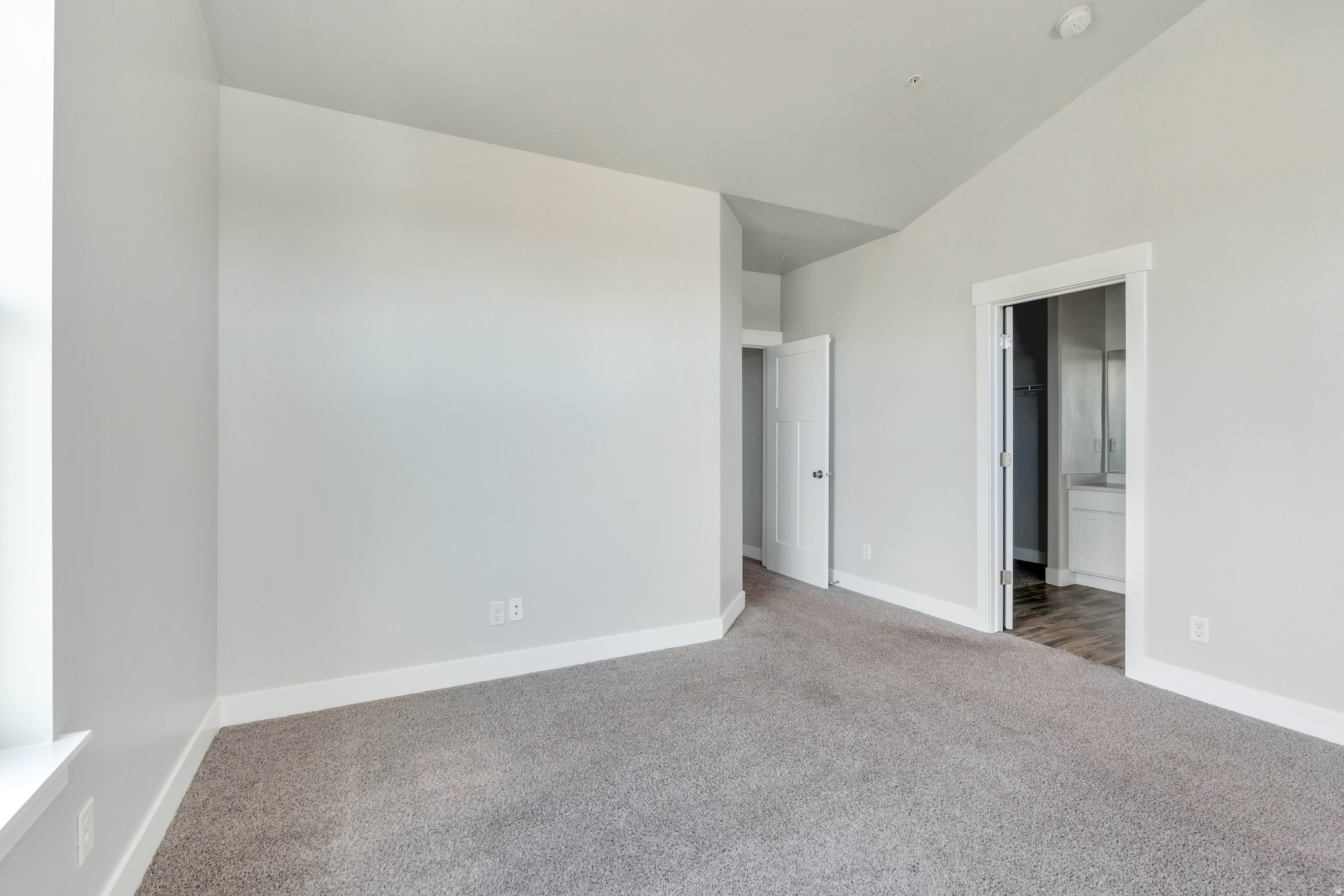 108 W SEASONS DR