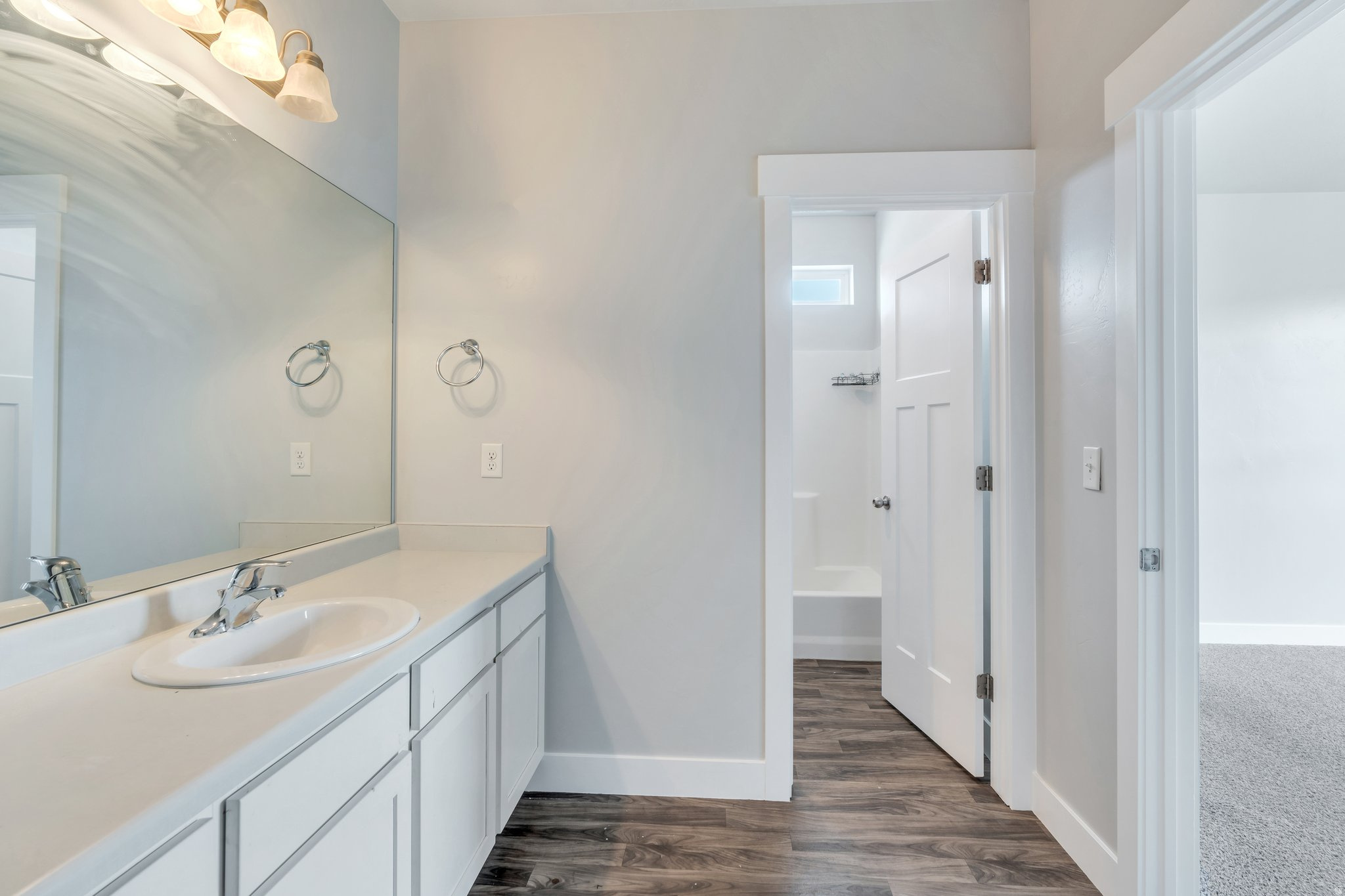 108 W SEASONS DR