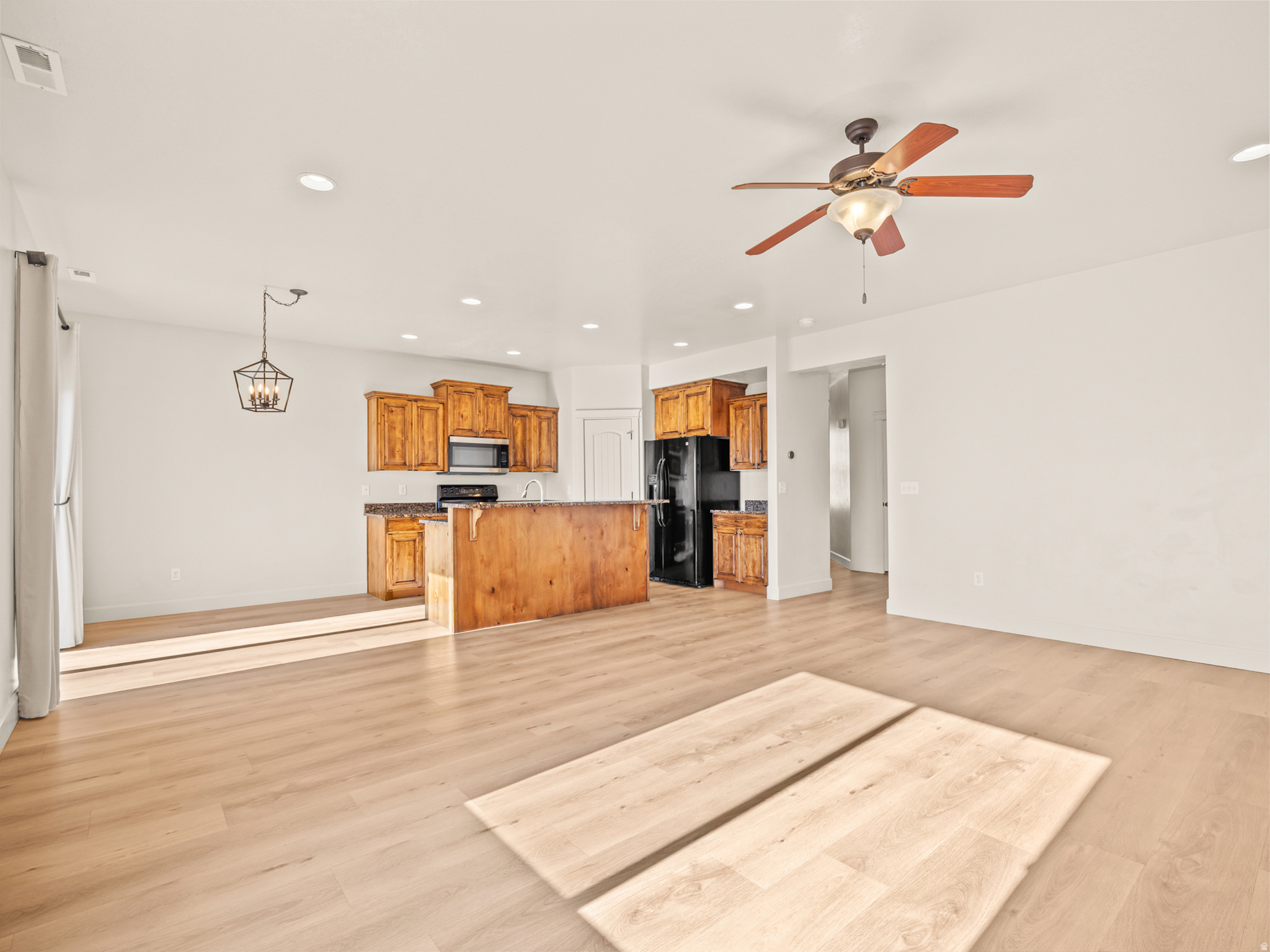 233 E BAYCREST DR