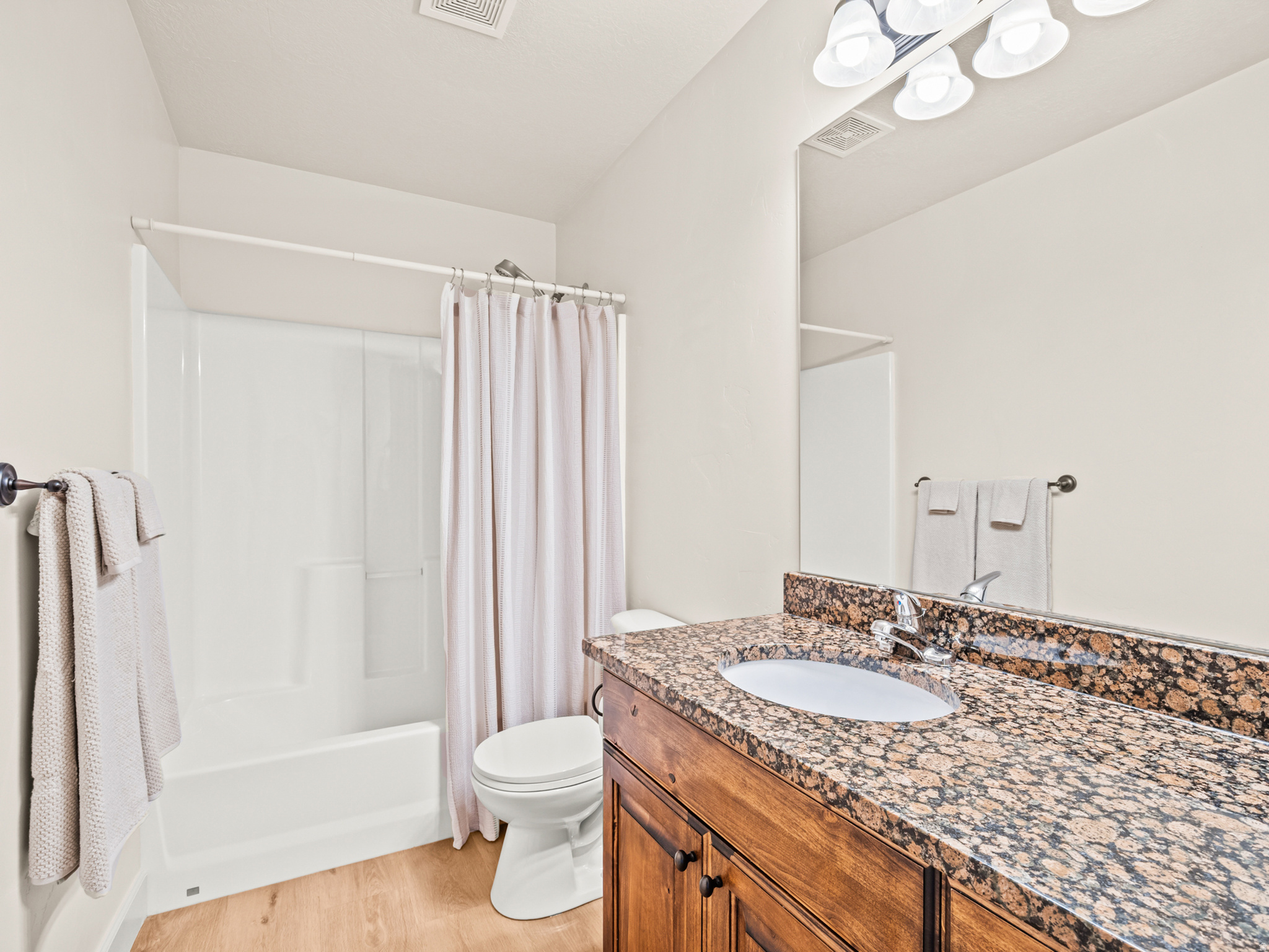 233 E BAYCREST DR