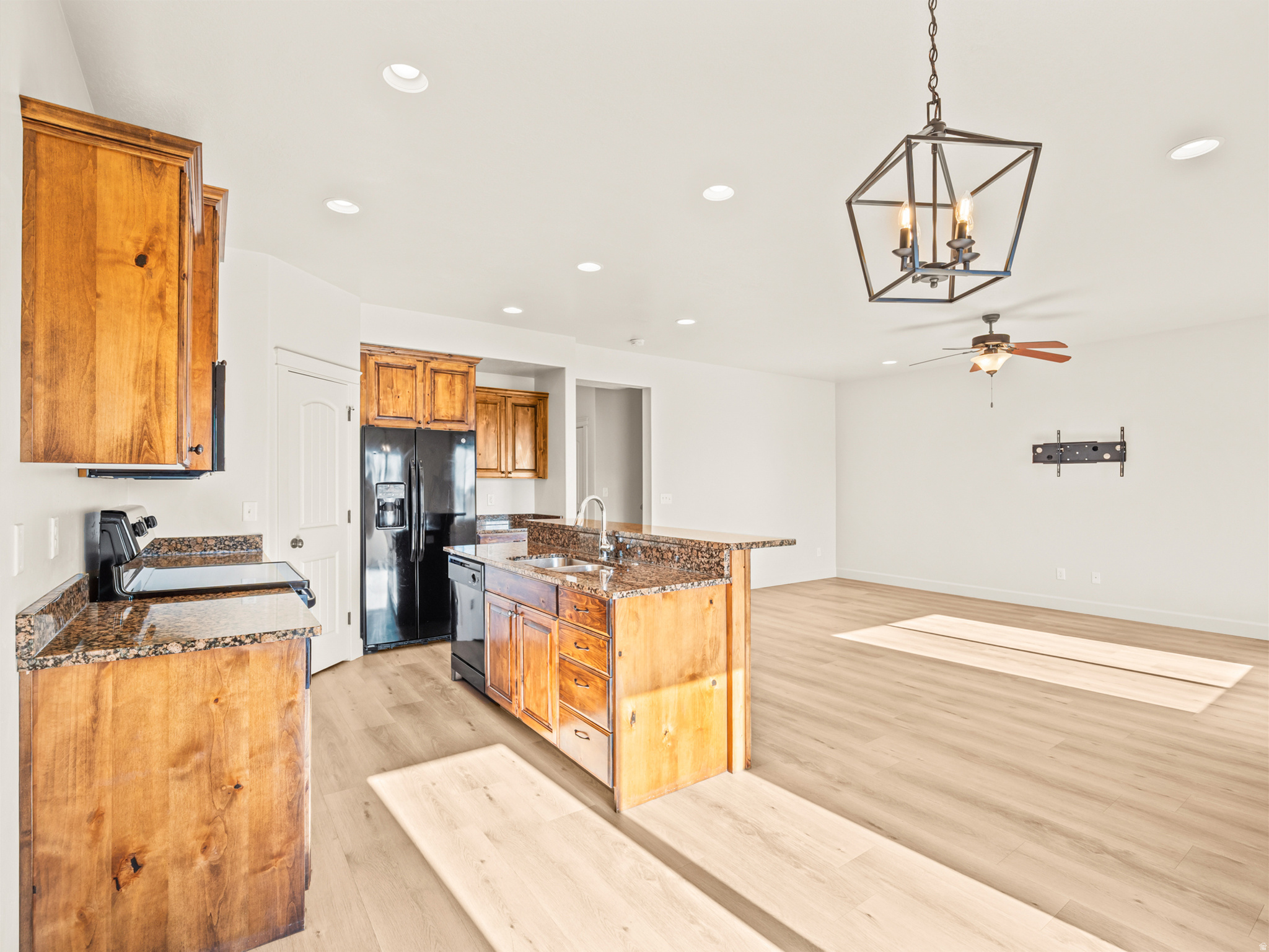 233 E BAYCREST DR
