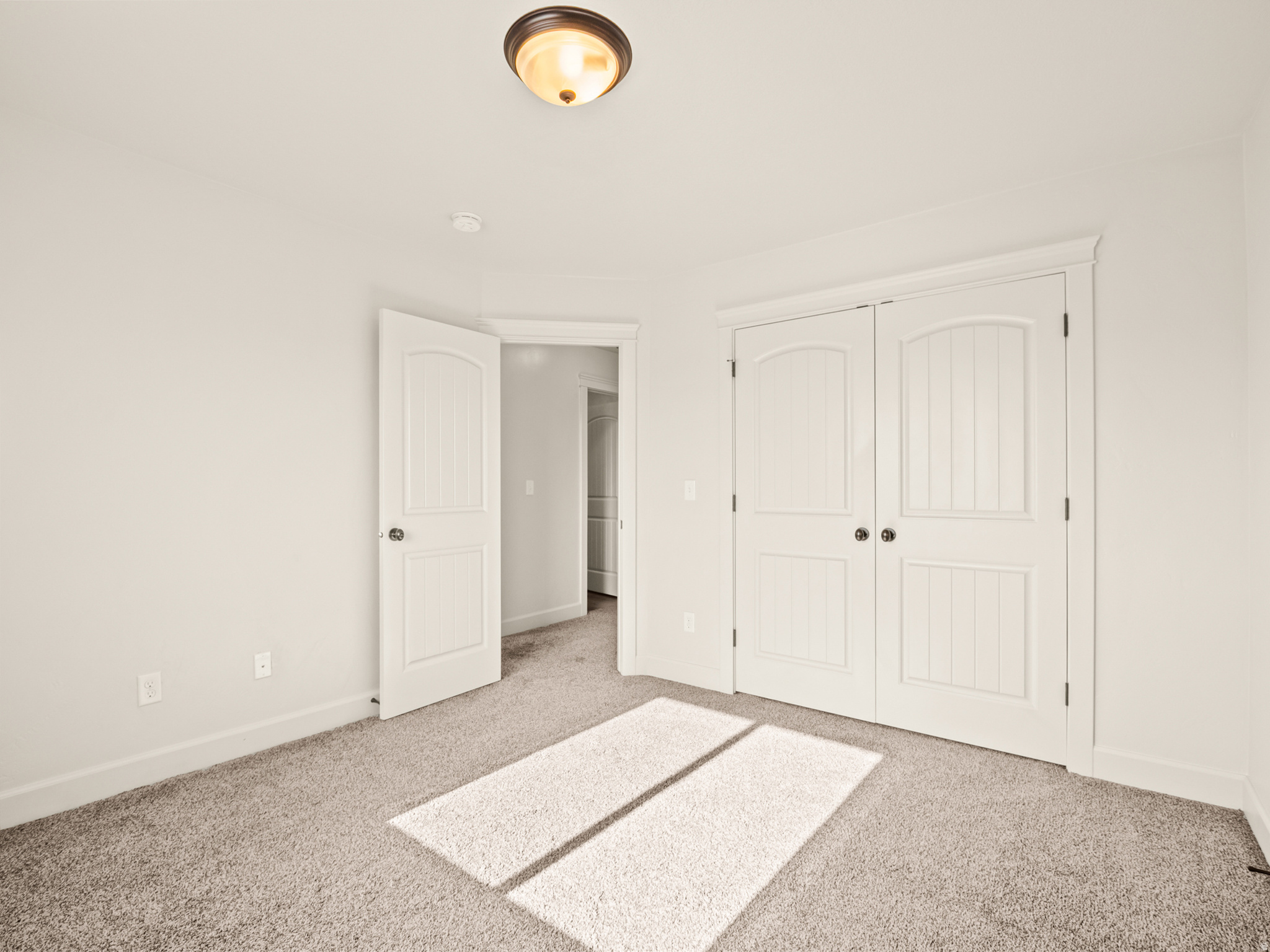 233 E BAYCREST DR