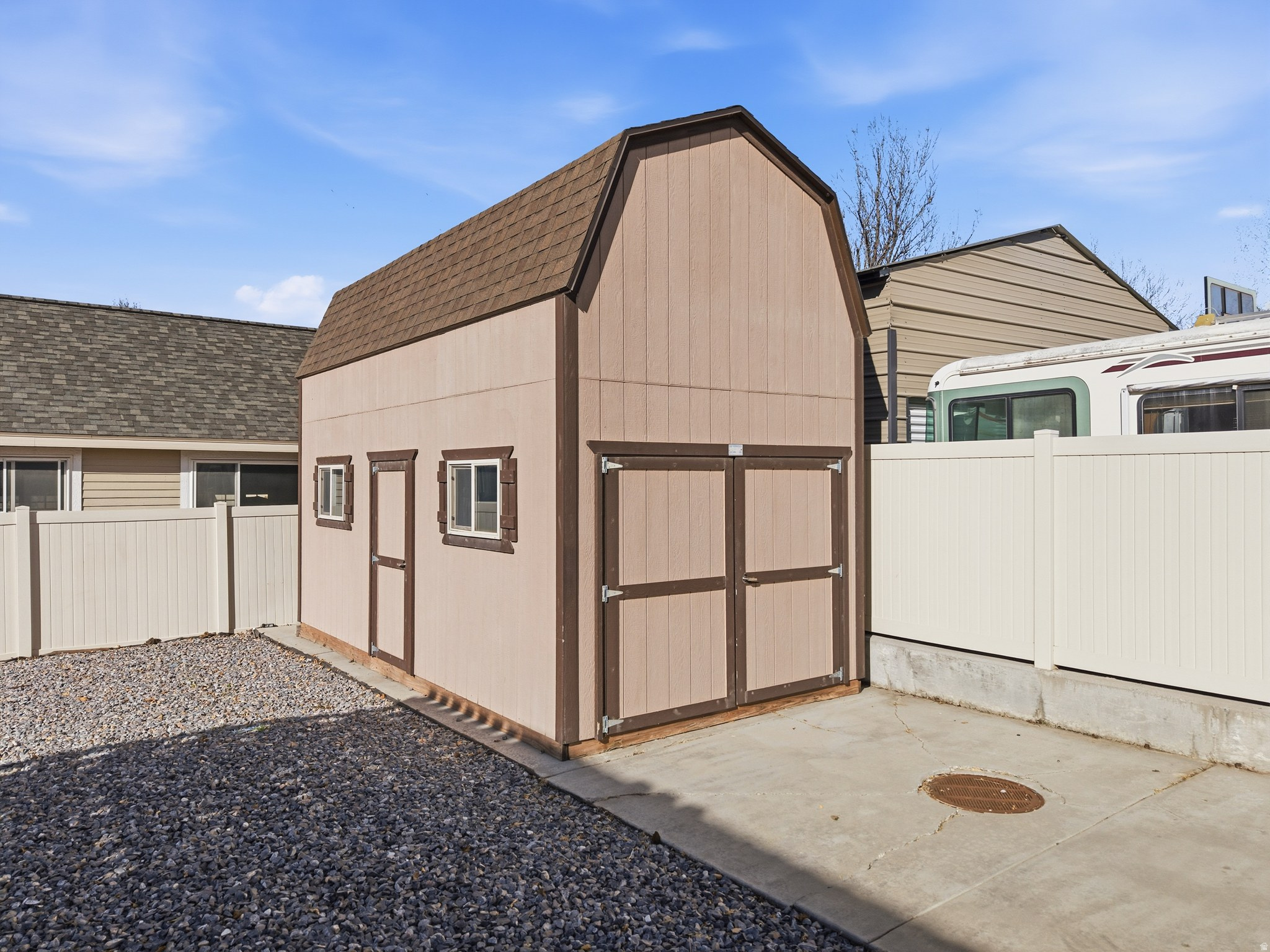1117 N CEDAR HOLLOW BLVD