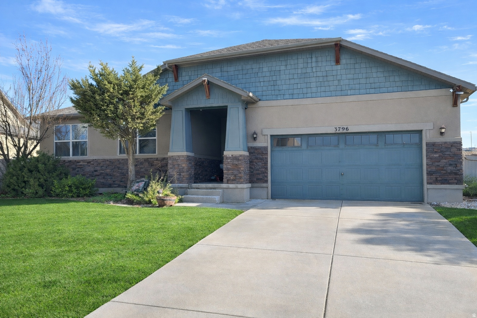 3796 N MEADOW SPRINGS LN