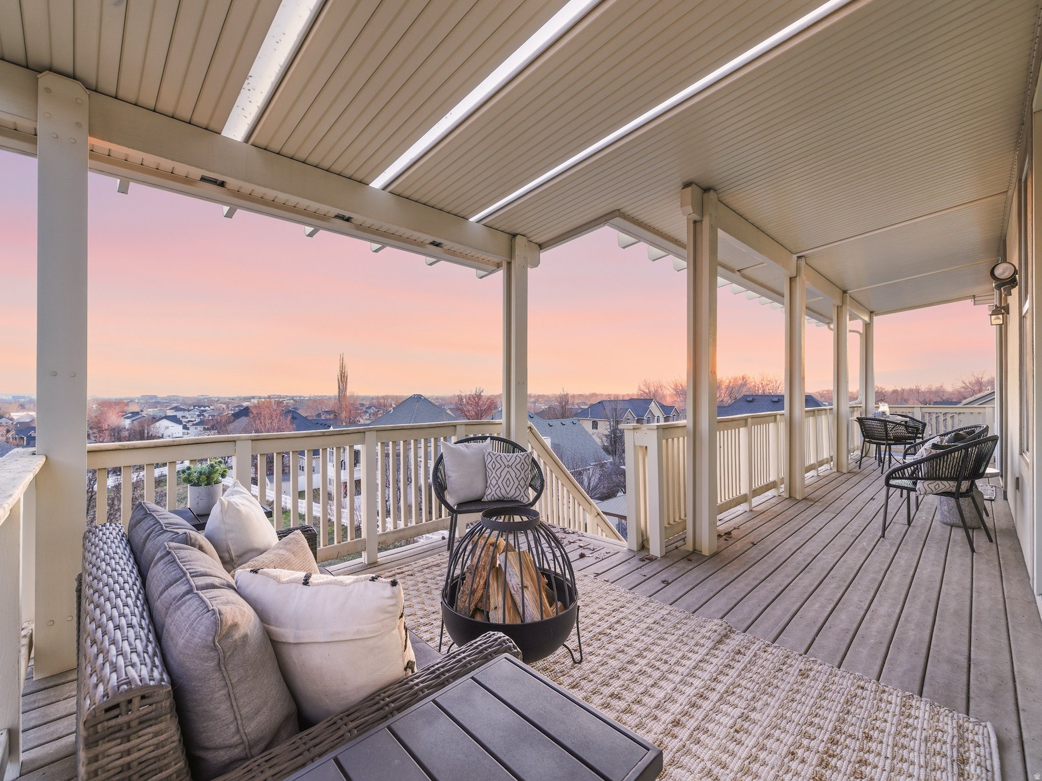 2421 RENAISSANCE CT
