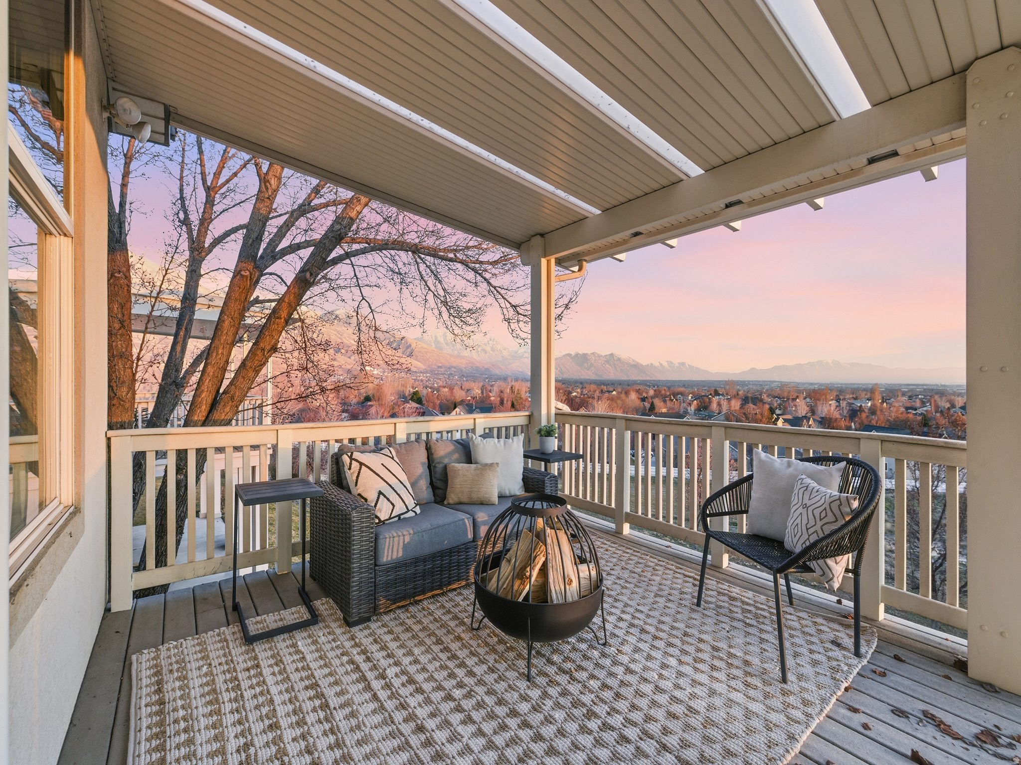 2421 RENAISSANCE CT