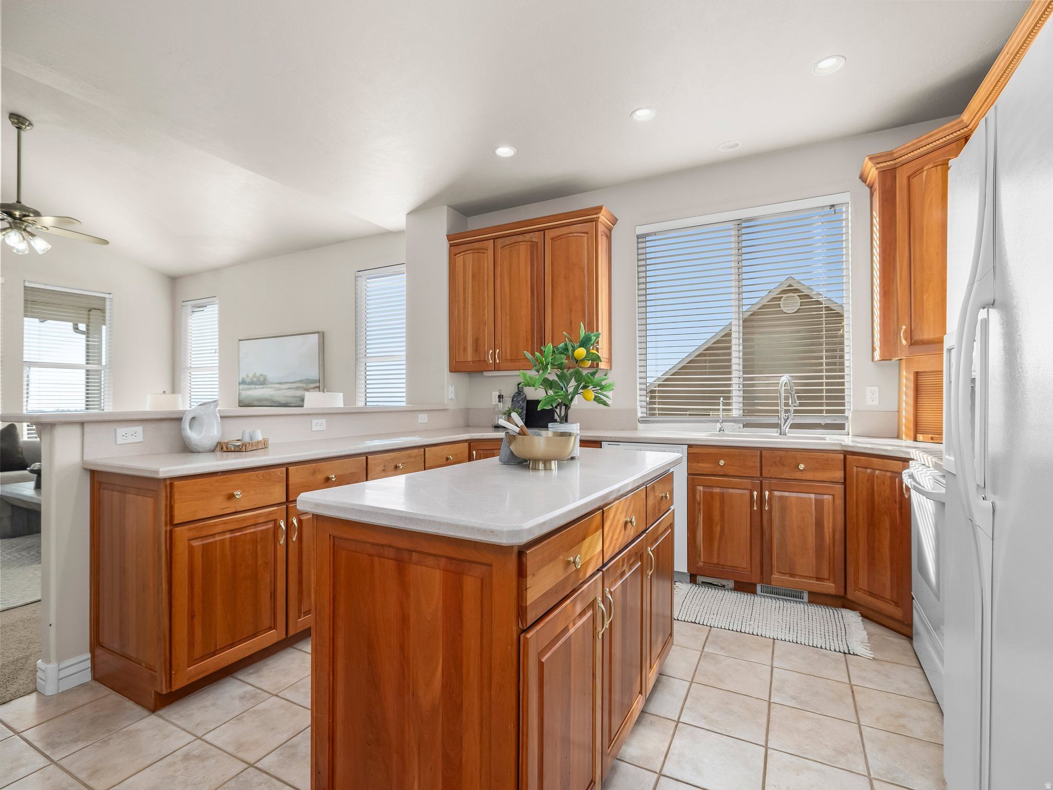 2421 RENAISSANCE CT