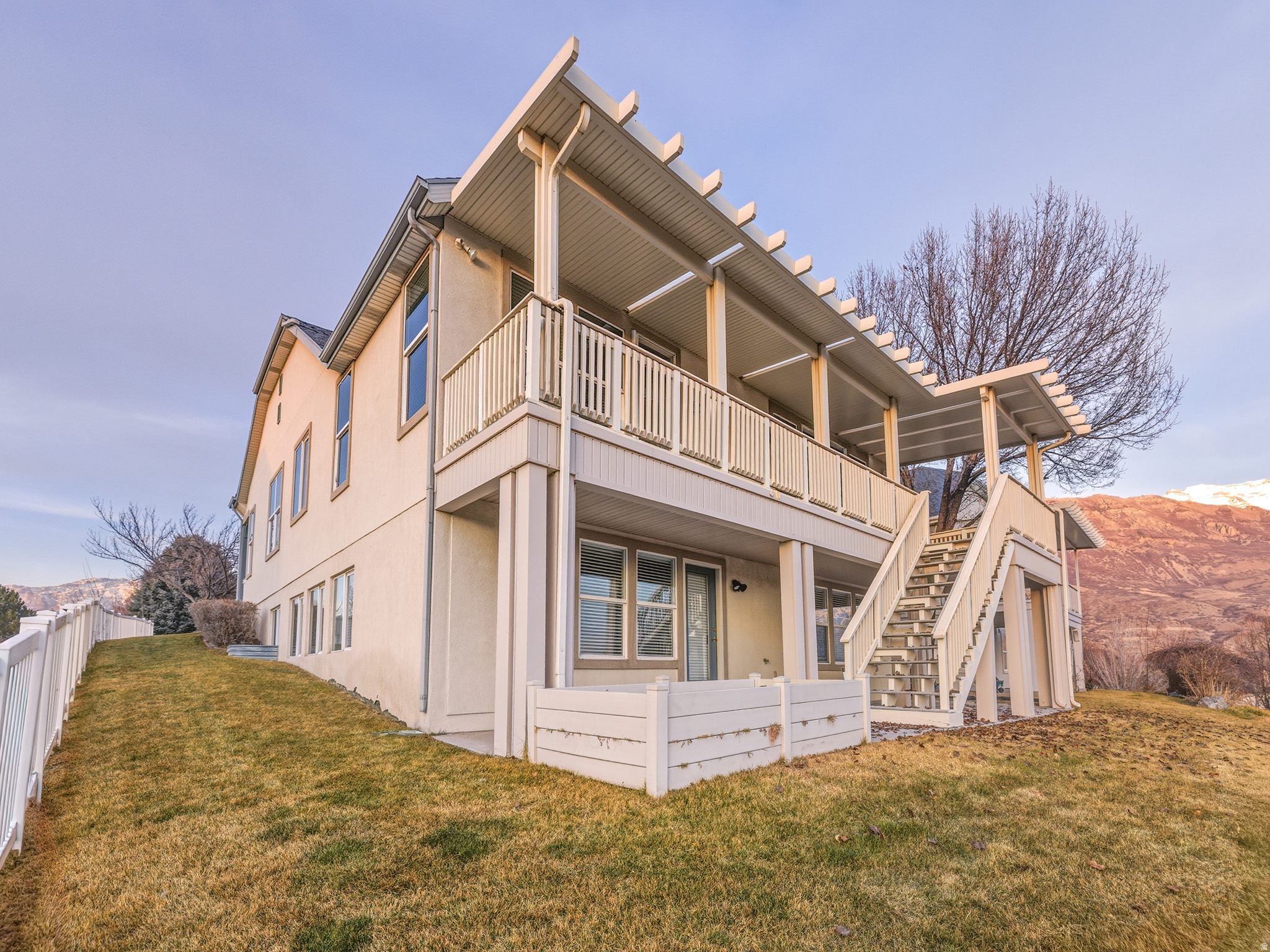 2421 RENAISSANCE CT