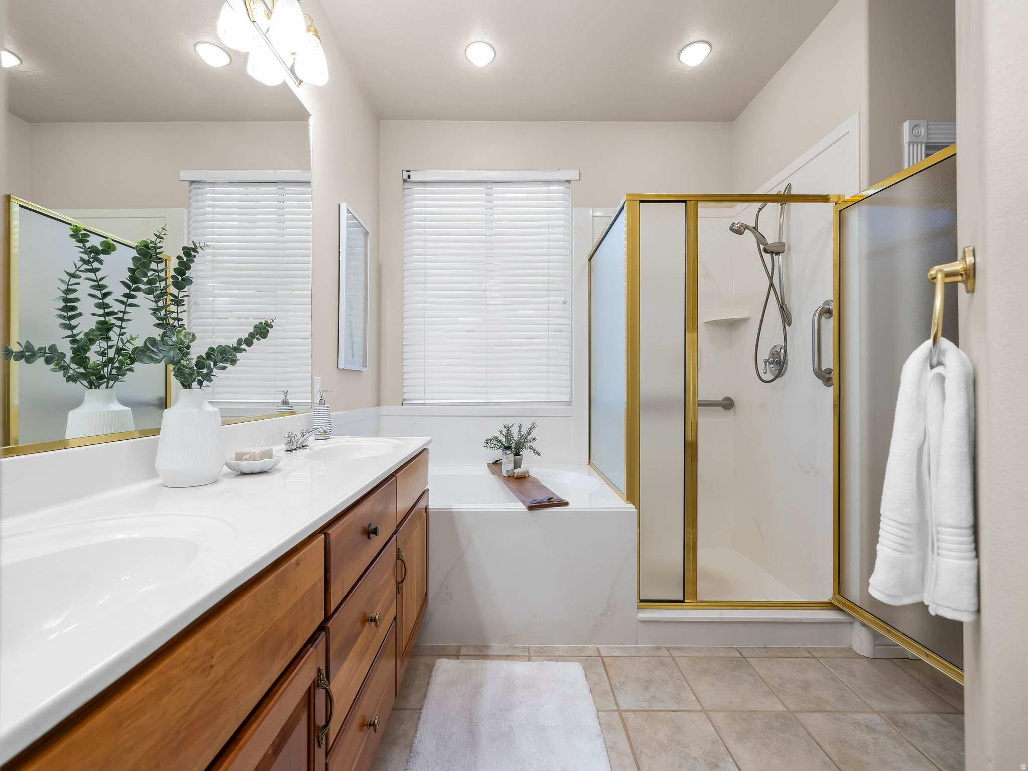 2421 RENAISSANCE CT