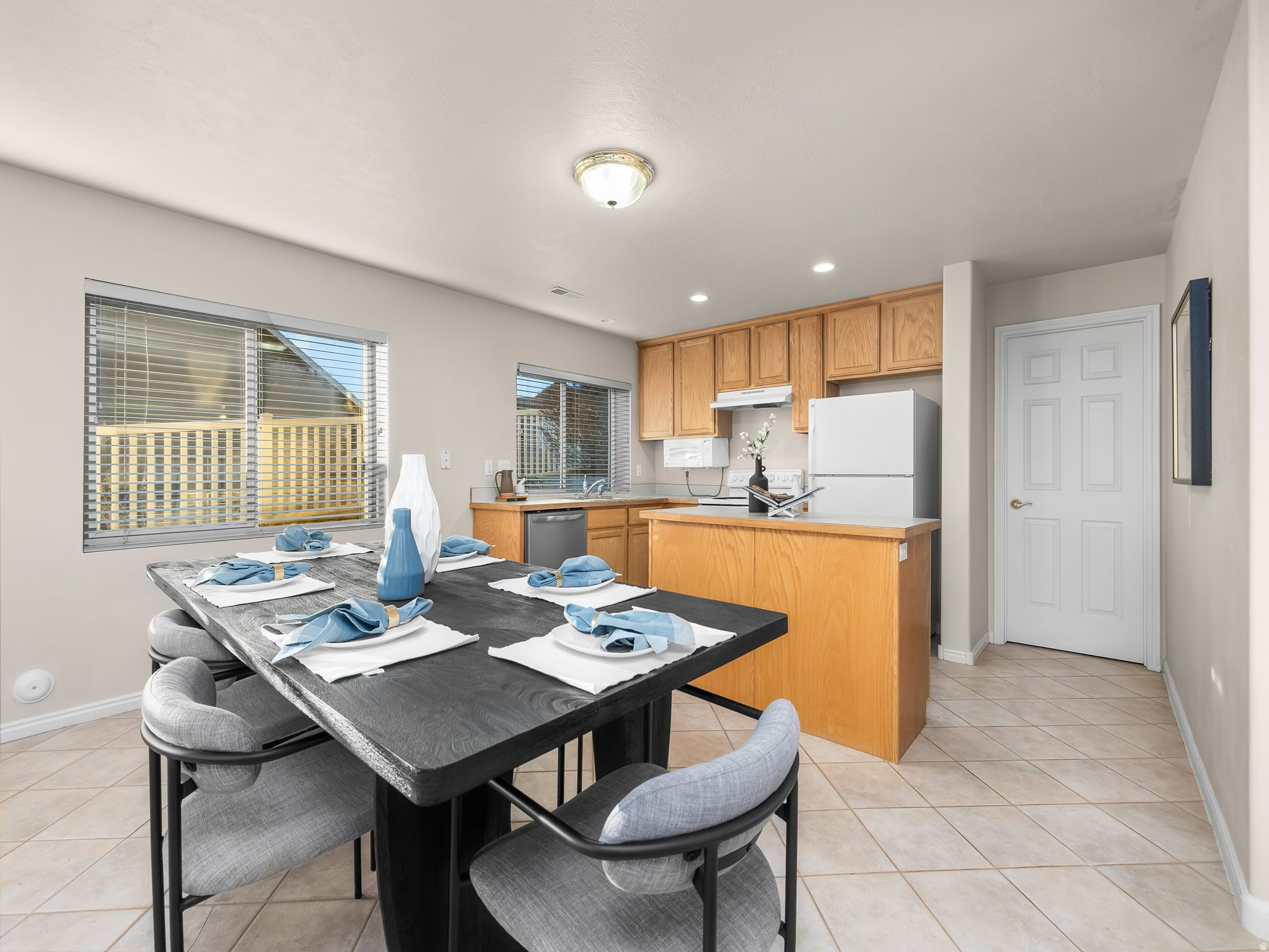 2421 RENAISSANCE CT