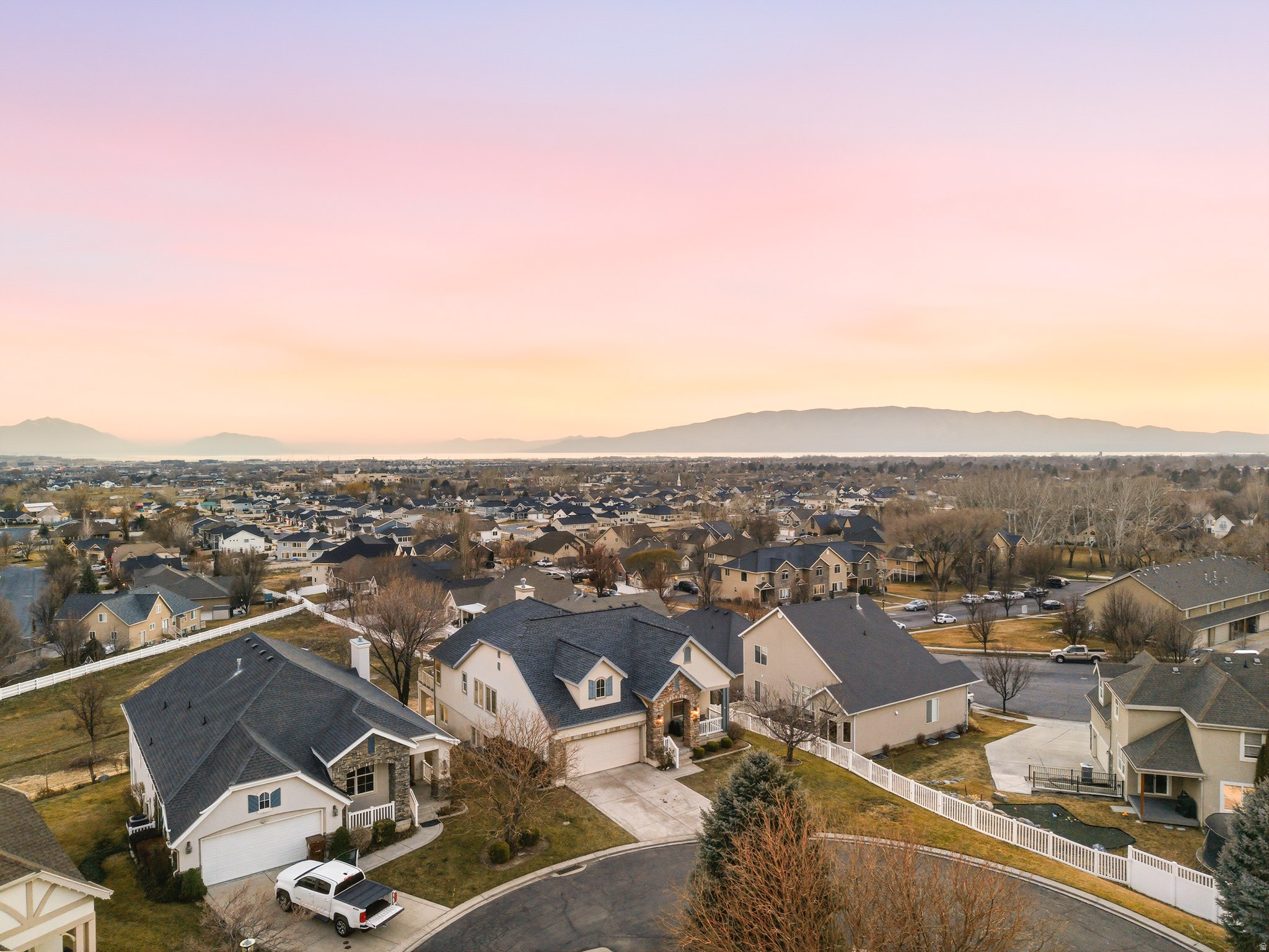 2421 RENAISSANCE CT
