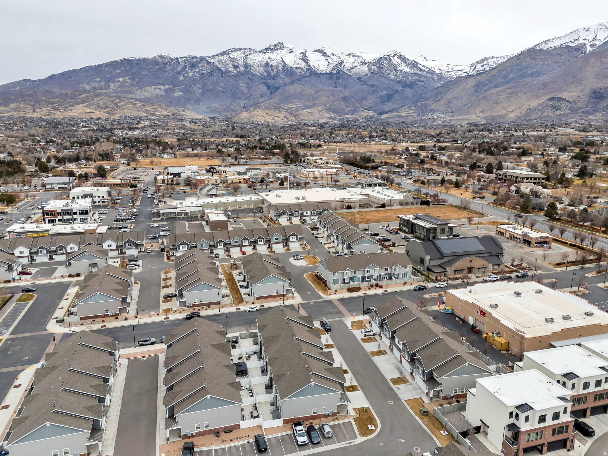 10825 N BLACK SHALE LOOP
