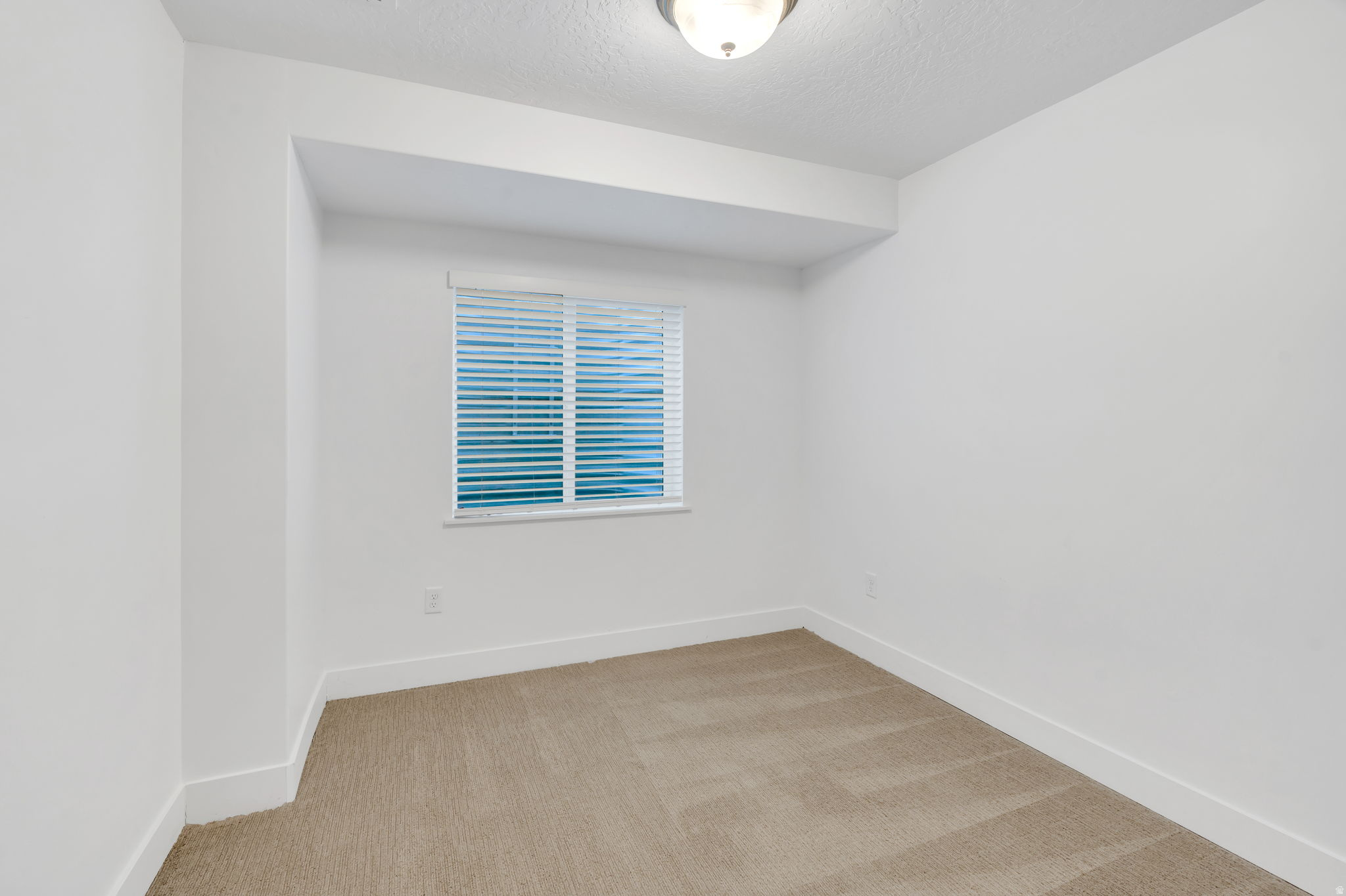 10825 N BLACK SHALE LOOP