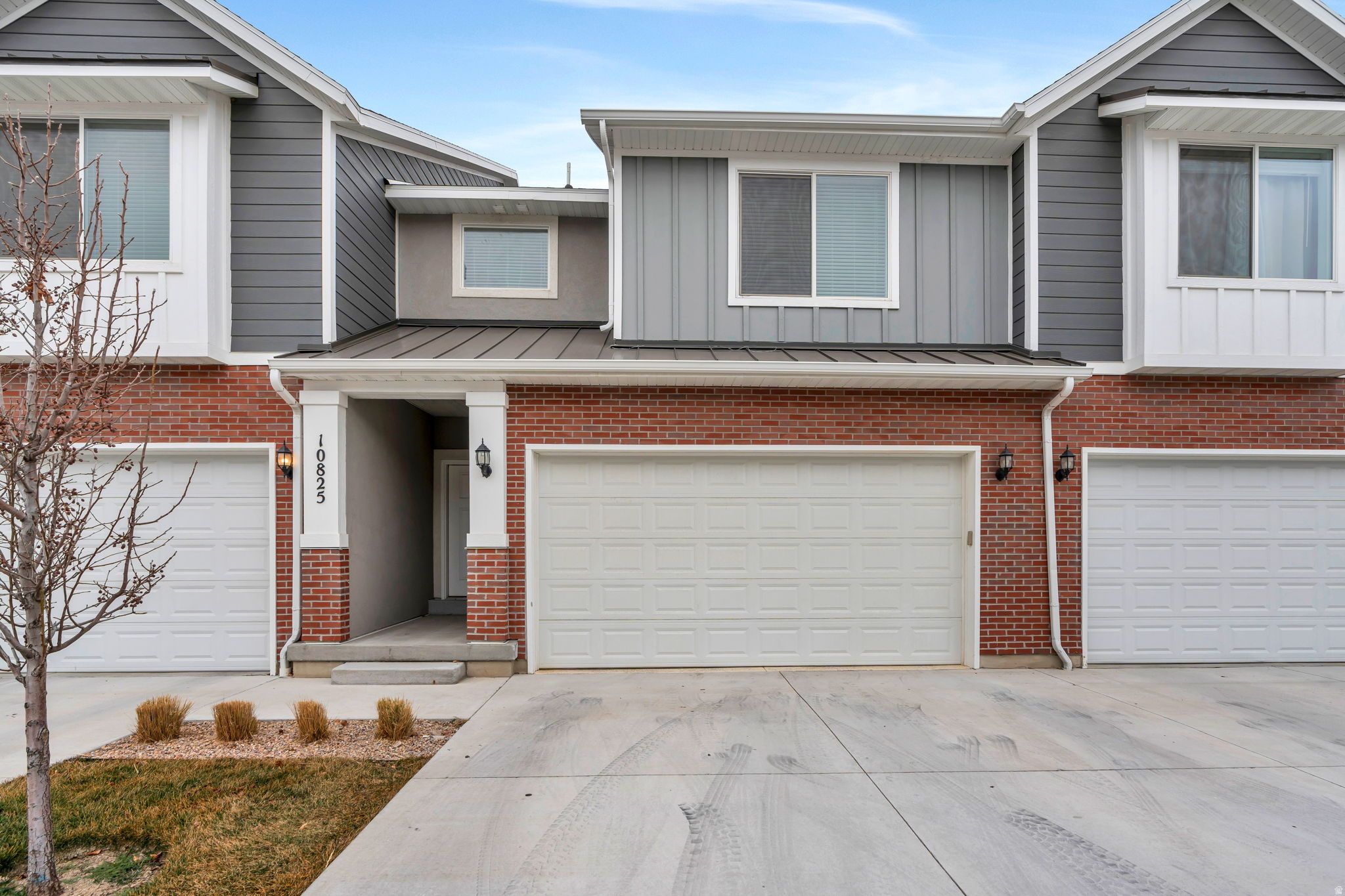 10825 N BLACK SHALE LOOP