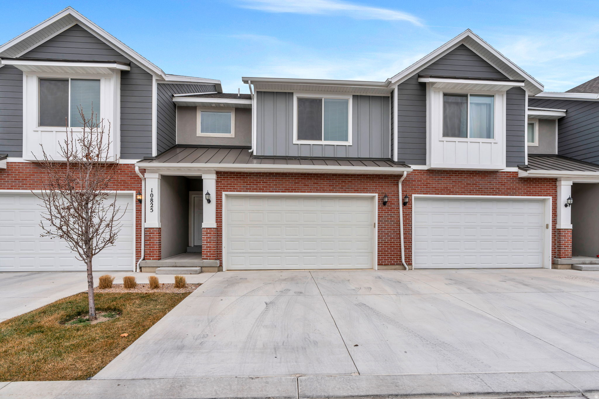 10825 N BLACK SHALE LOOP