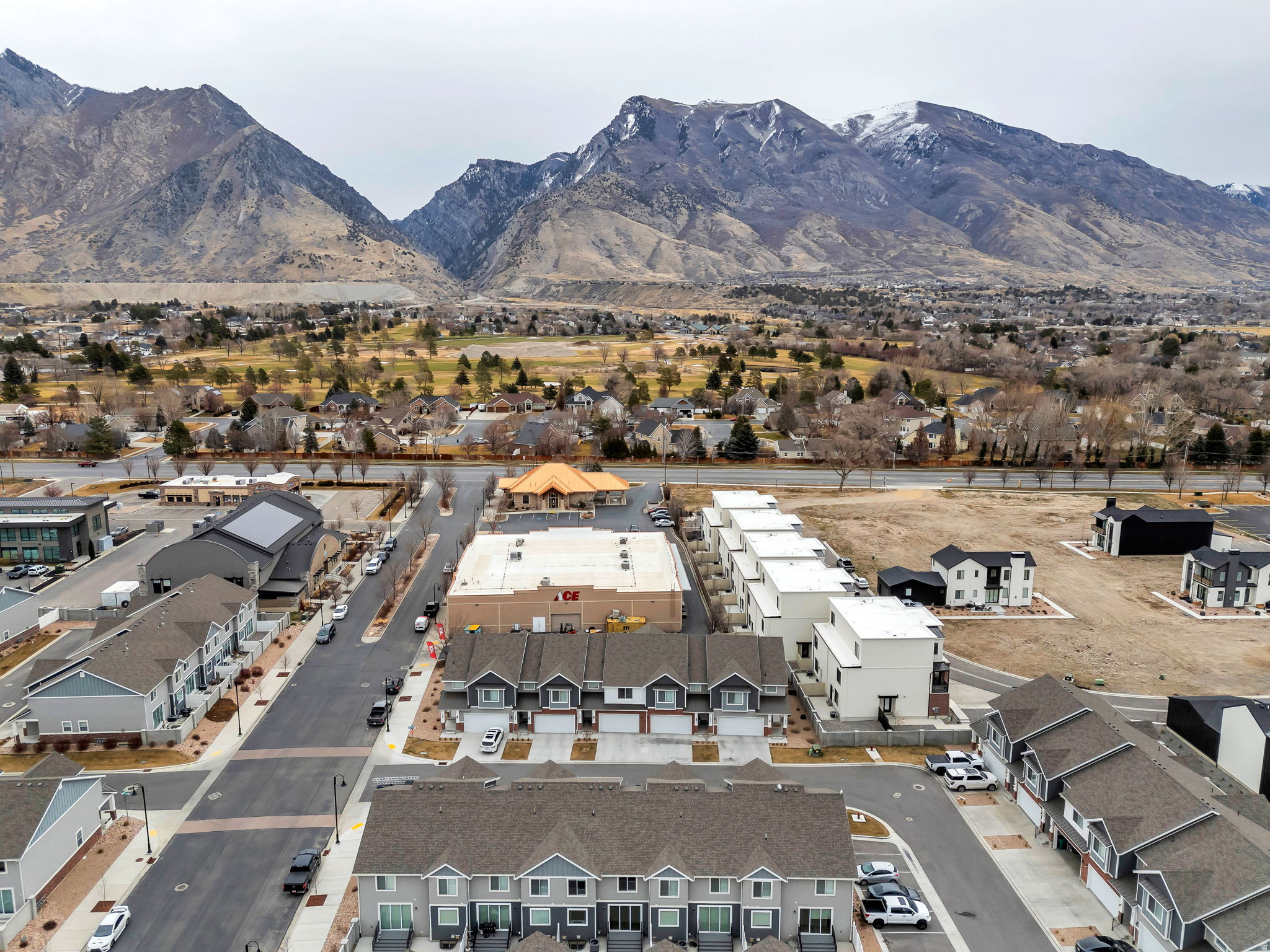 10825 N BLACK SHALE LOOP