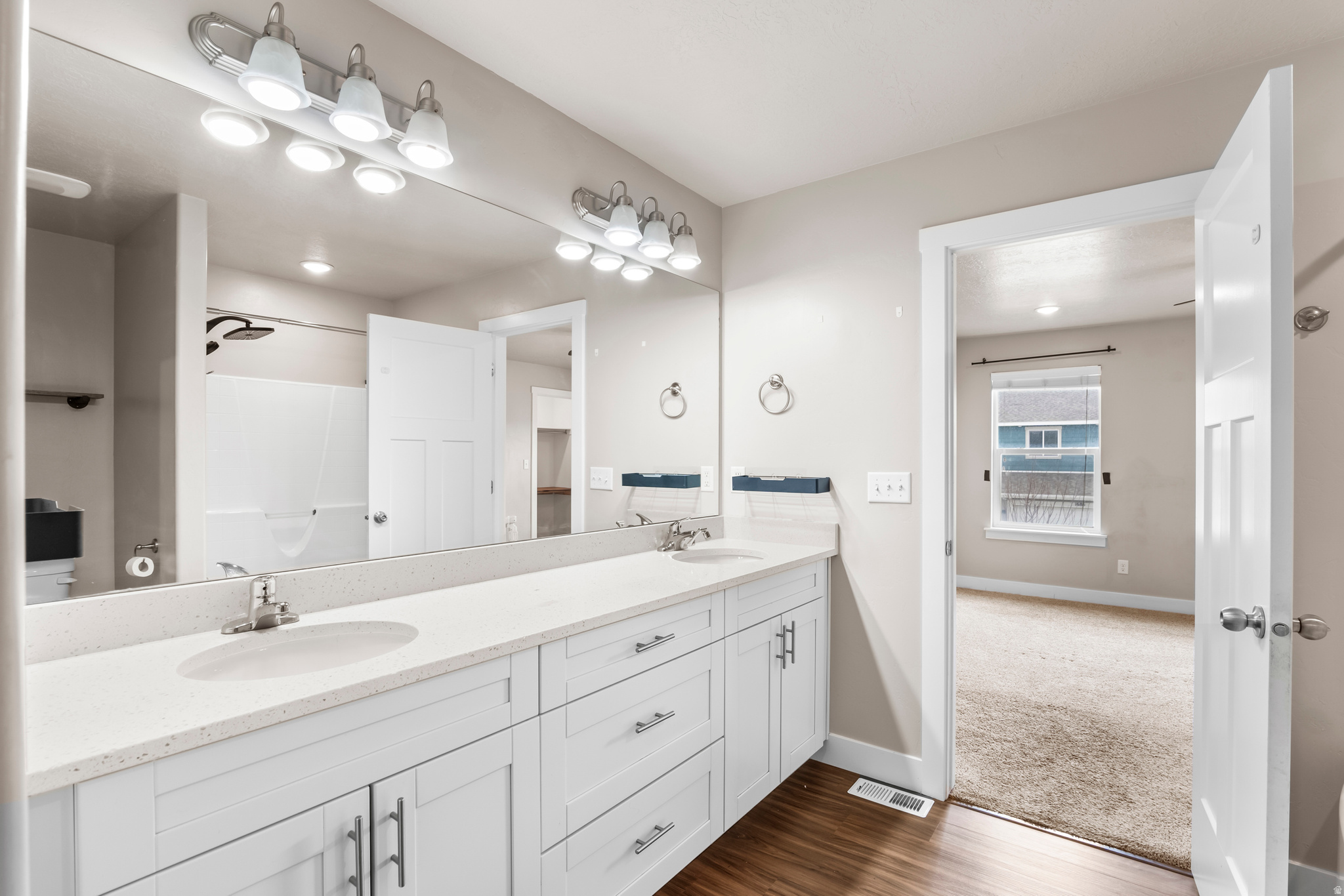 1688 E TALON WAY