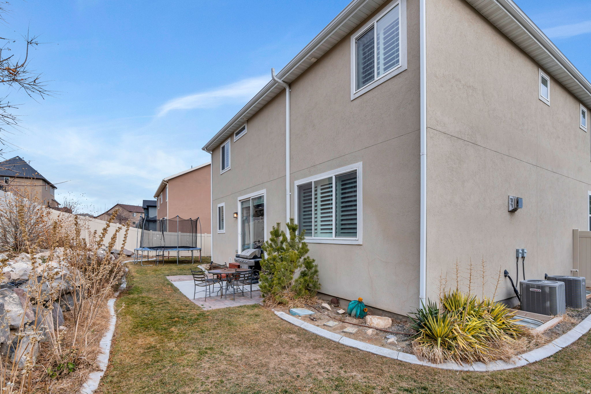 213 W WILDWOOD DR