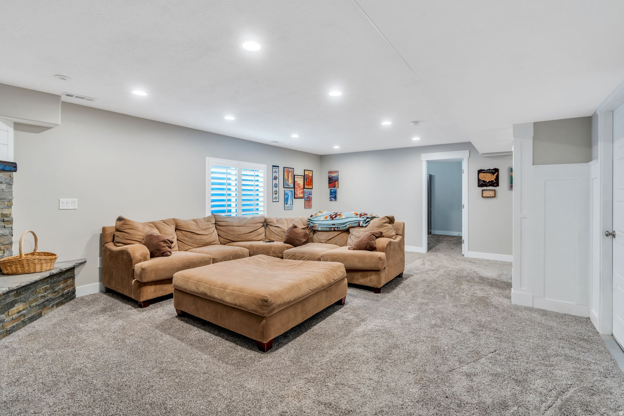213 W WILDWOOD DR