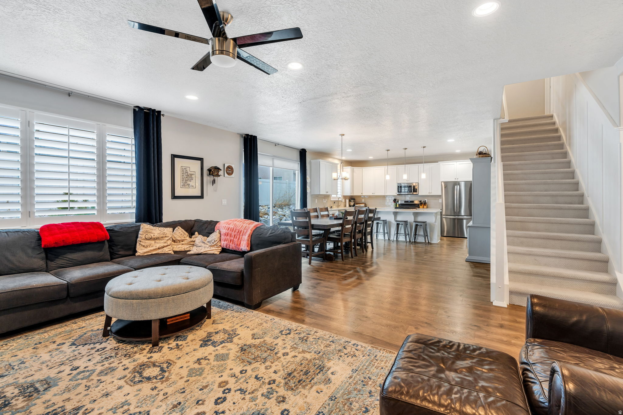 213 W WILDWOOD DR