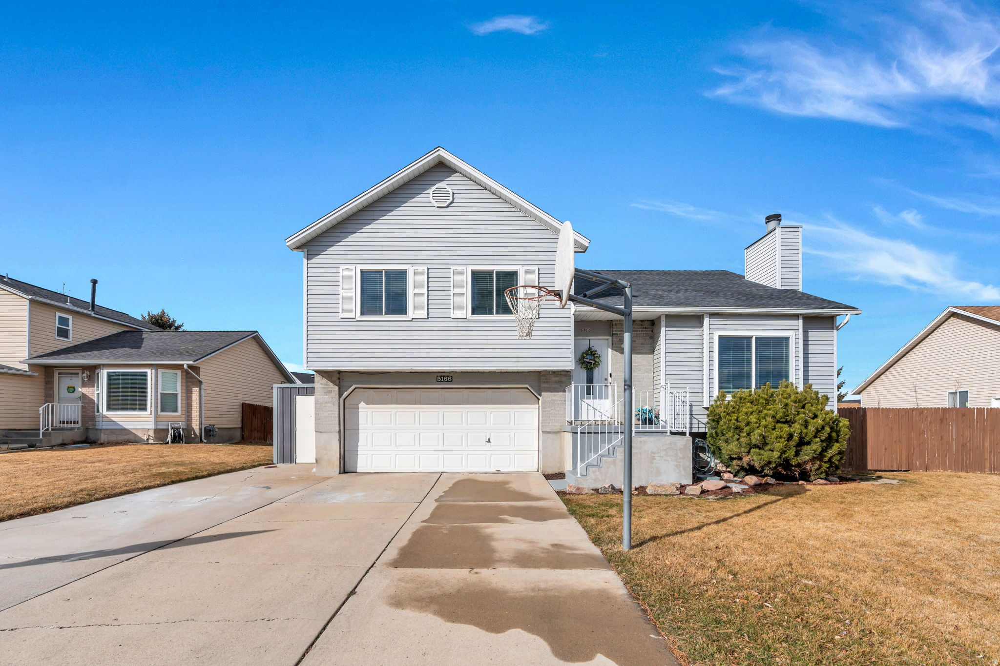5166 W TICKLEGRASS DR