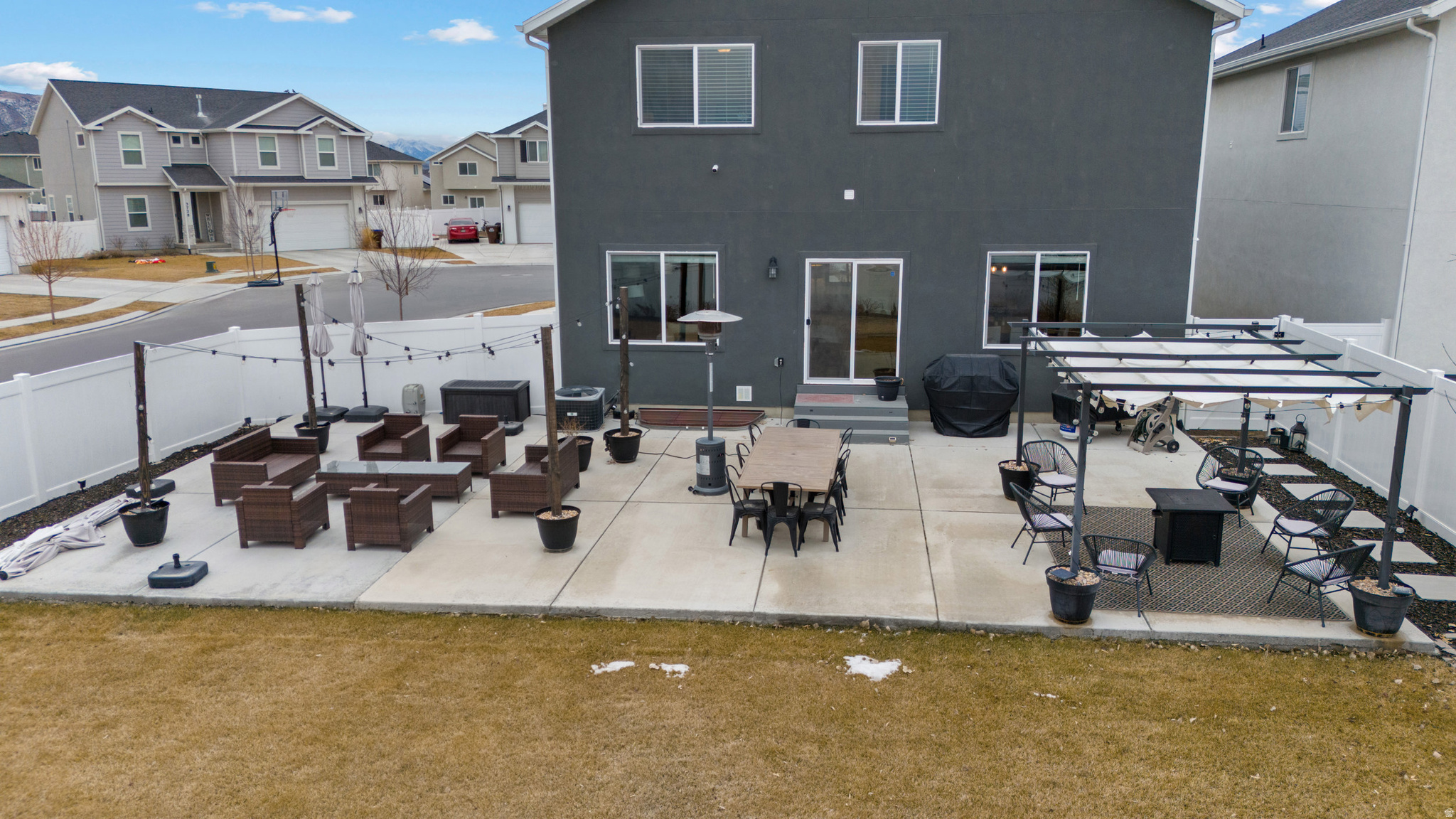1161 E DORIS LOOP RD