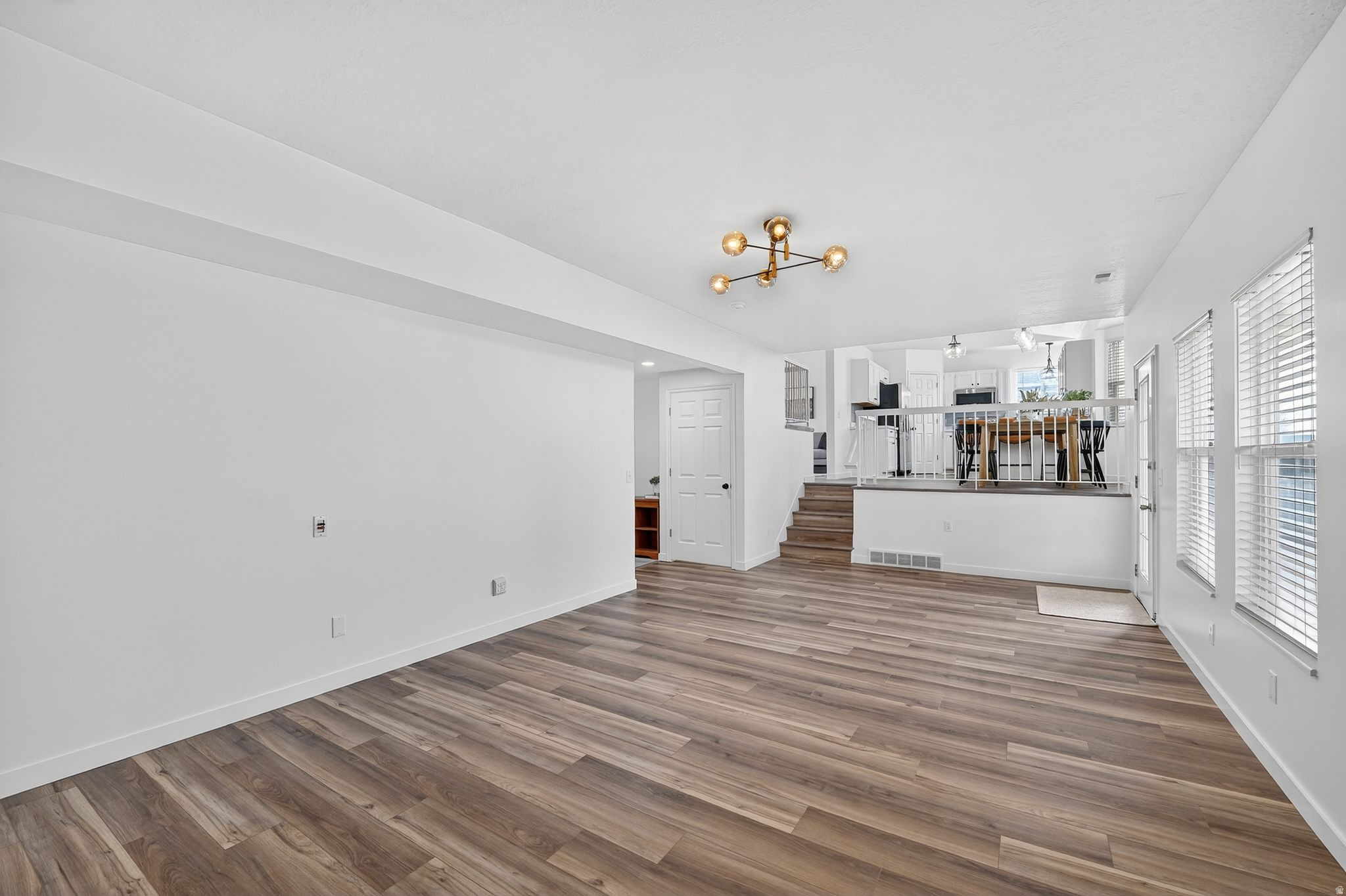1029 N 250 W
