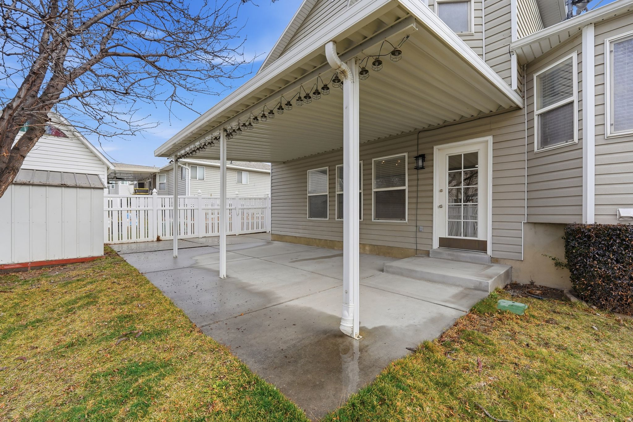 1029 N 250 W