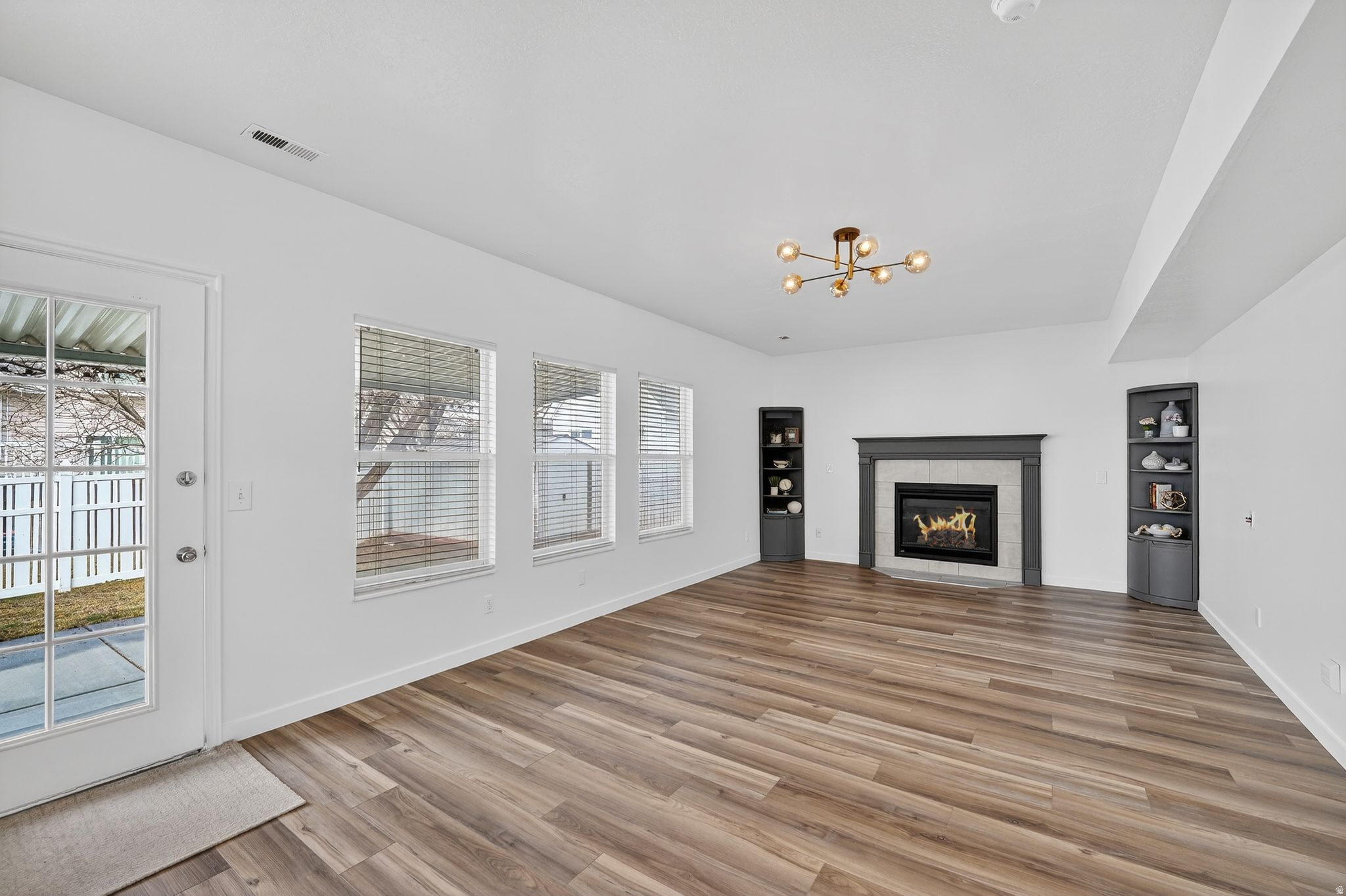1029 N 250 W