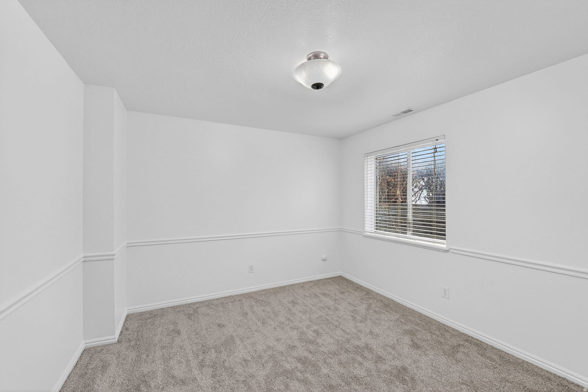 1029 N 250 W