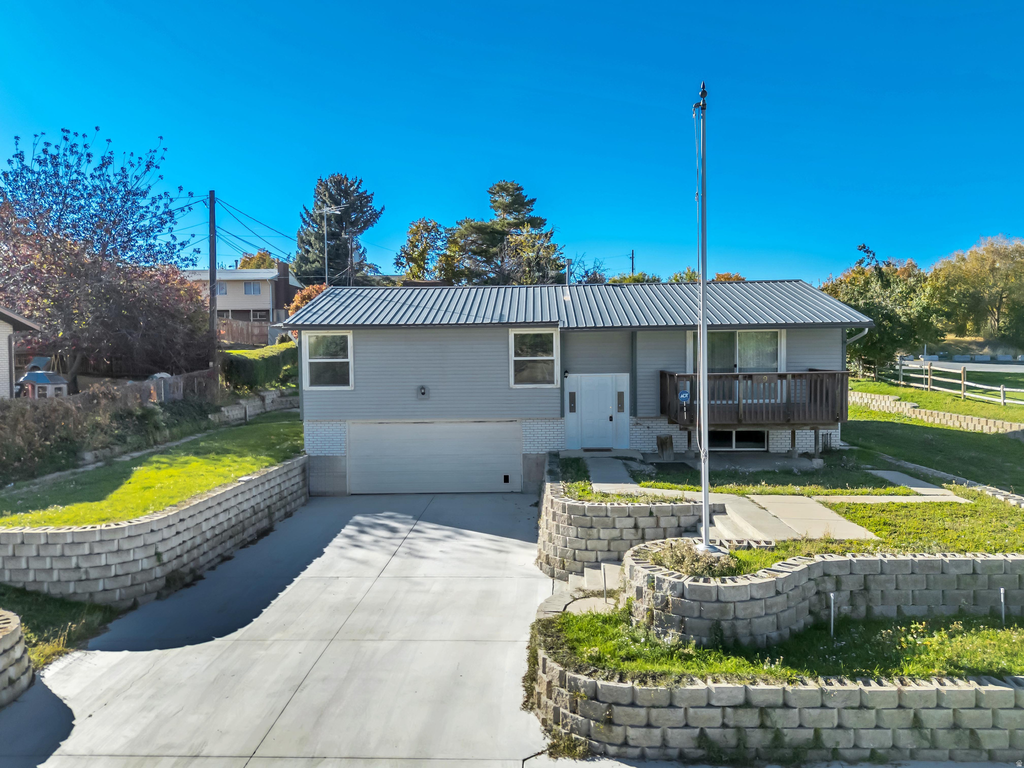 390 S SALEM LAKE DR