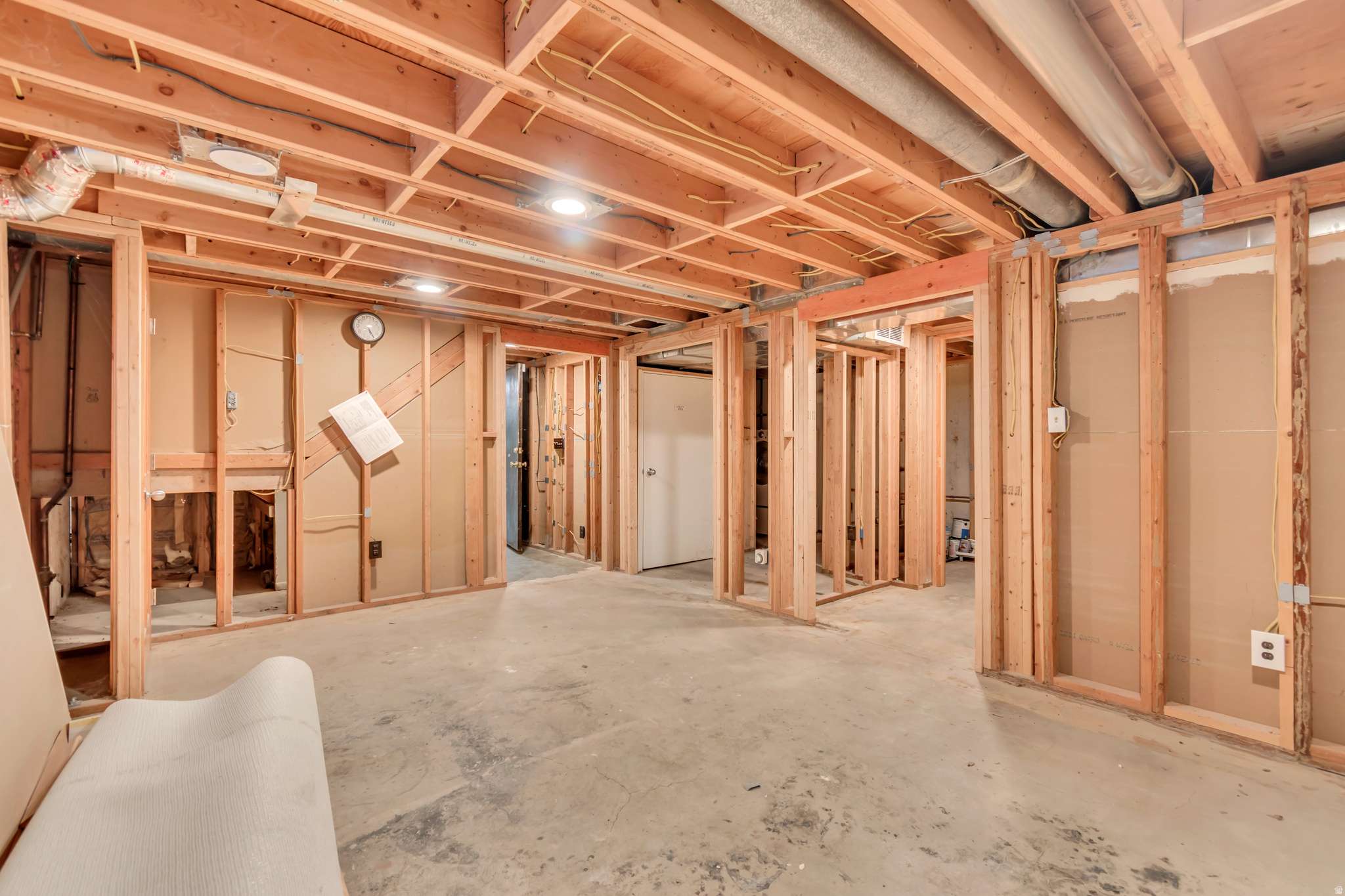 390 S SALEM LAKE DR