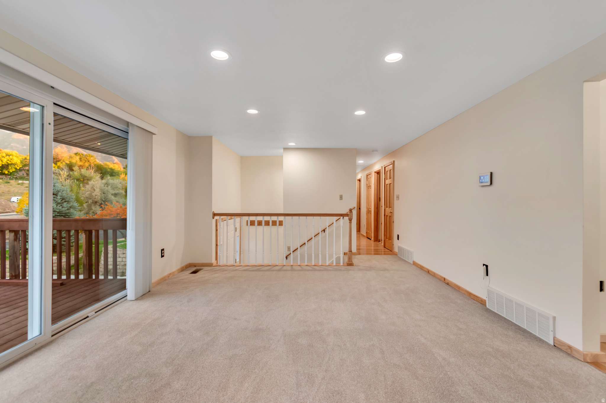 390 S SALEM LAKE DR