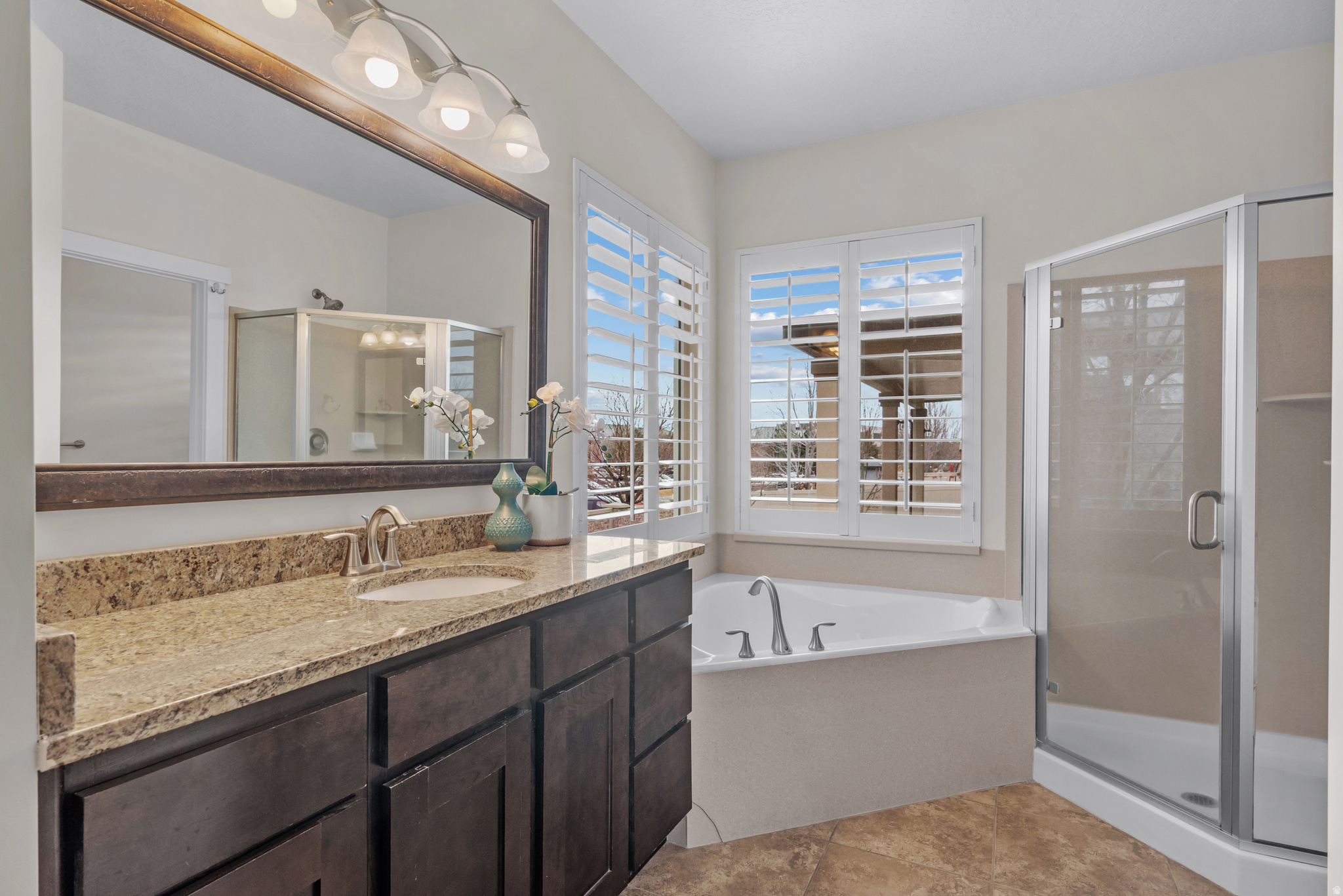 3123 W WILD FLOWER LN