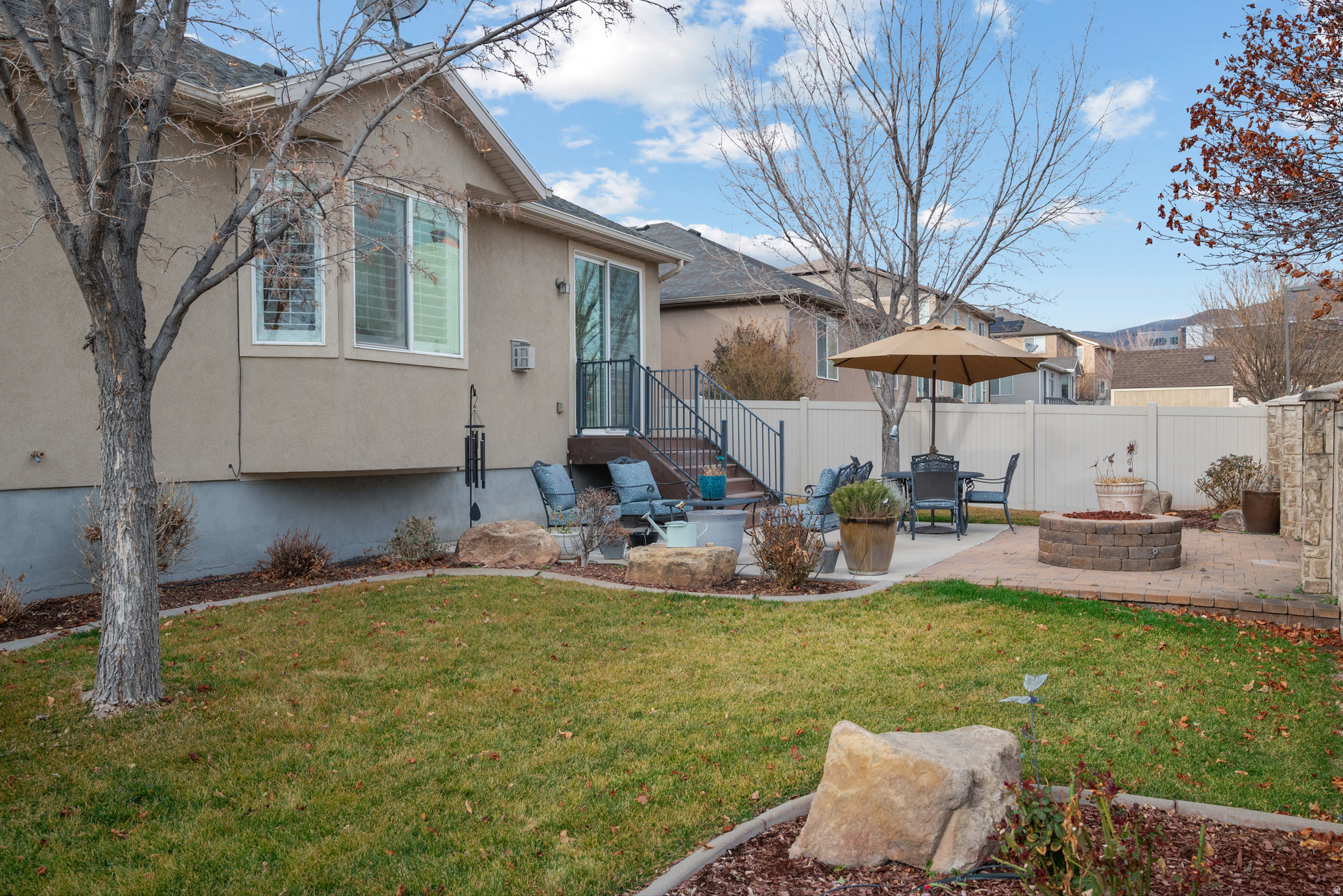 3123 W WILD FLOWER LN