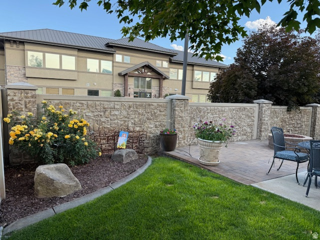 3123 W WILD FLOWER LN